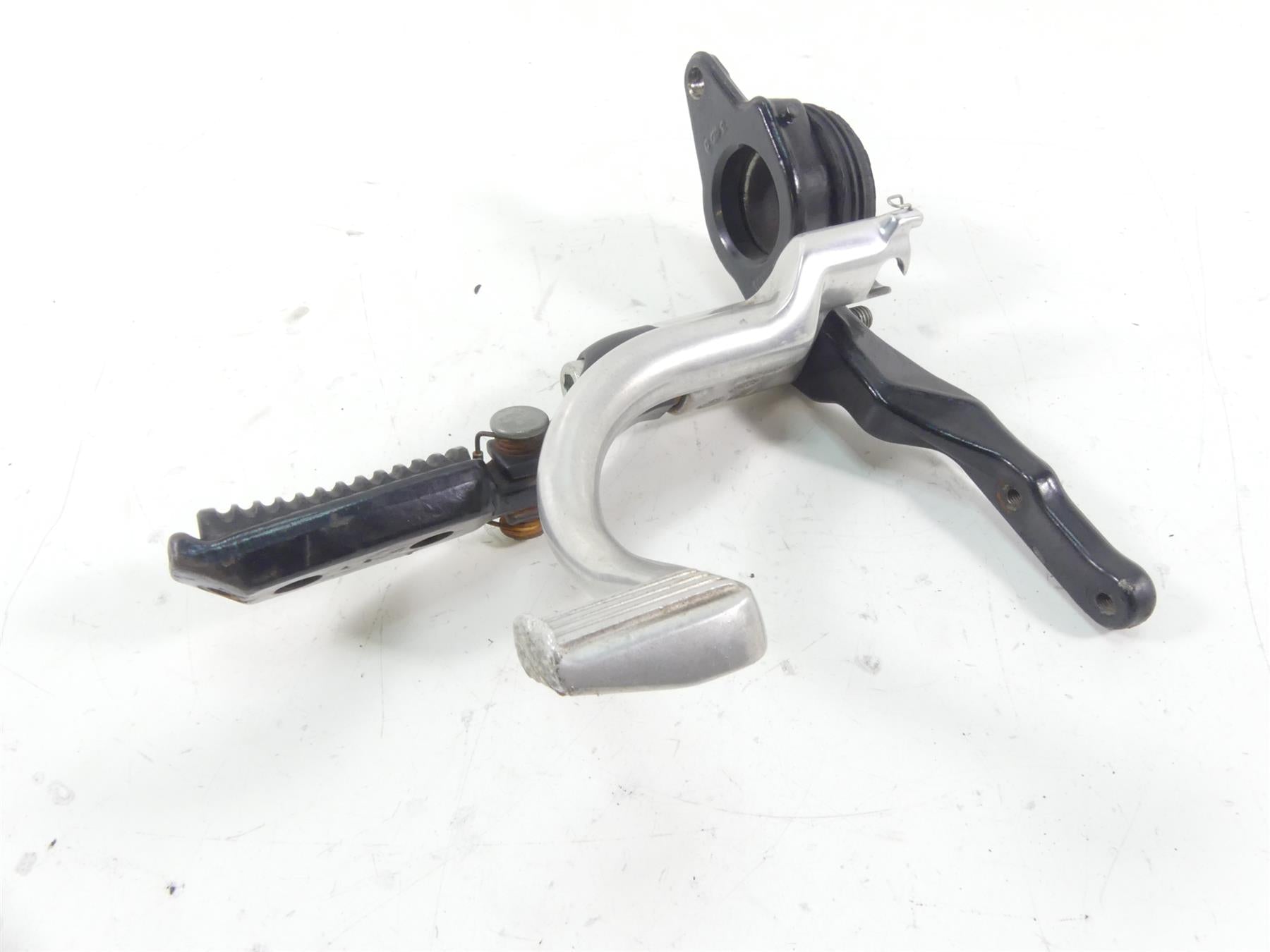 2006 Harley VRSCD Night V Rod Right Front Footpeg + Brembo Brake Pedal 49135-06 {{ shop.shopifyCountryName }} - Mototech271