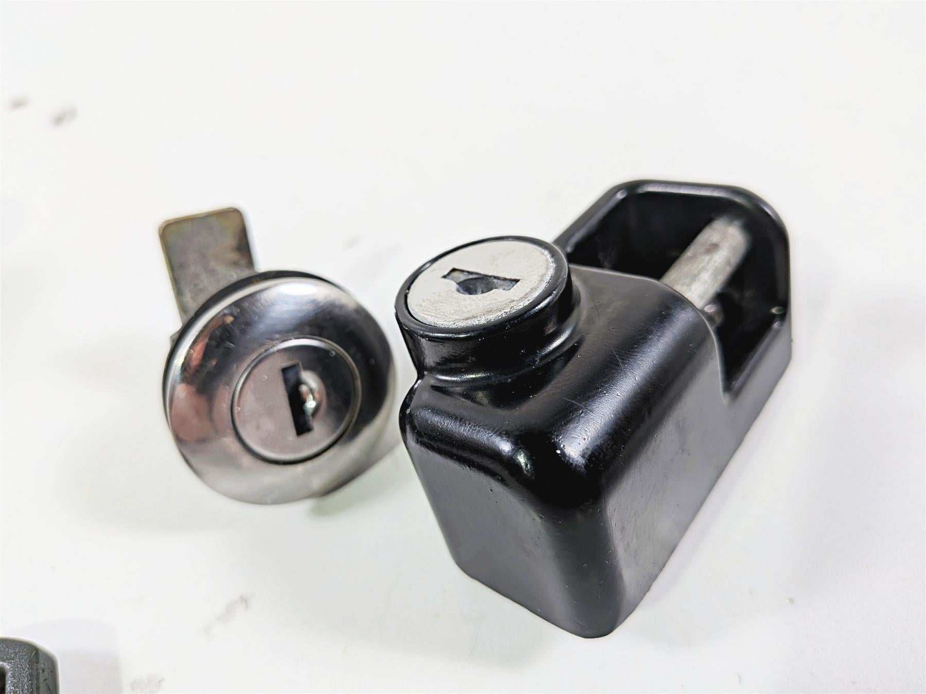 2005 Suzuki VZ800 M50 Boulevard Ignition Switch Key Lock Set - Read 37100-41880 {{ shop.shopifyCountryName }} - Mototech271