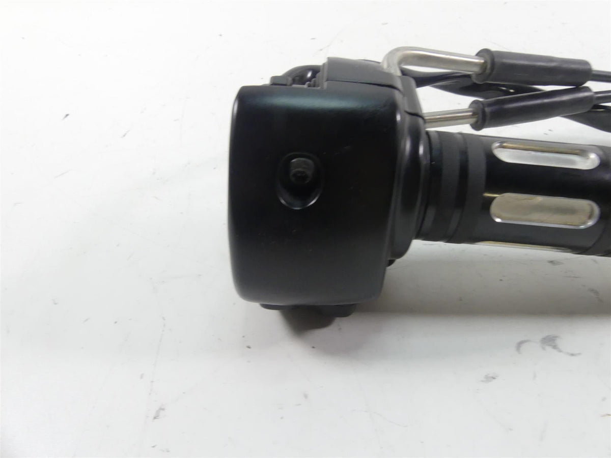 2012 Harley VRSCF Muscle Rod Right Hand Throttle Control Switch - Read 71684-06A {{ shop.shopifyCountryName }} - Mototech271