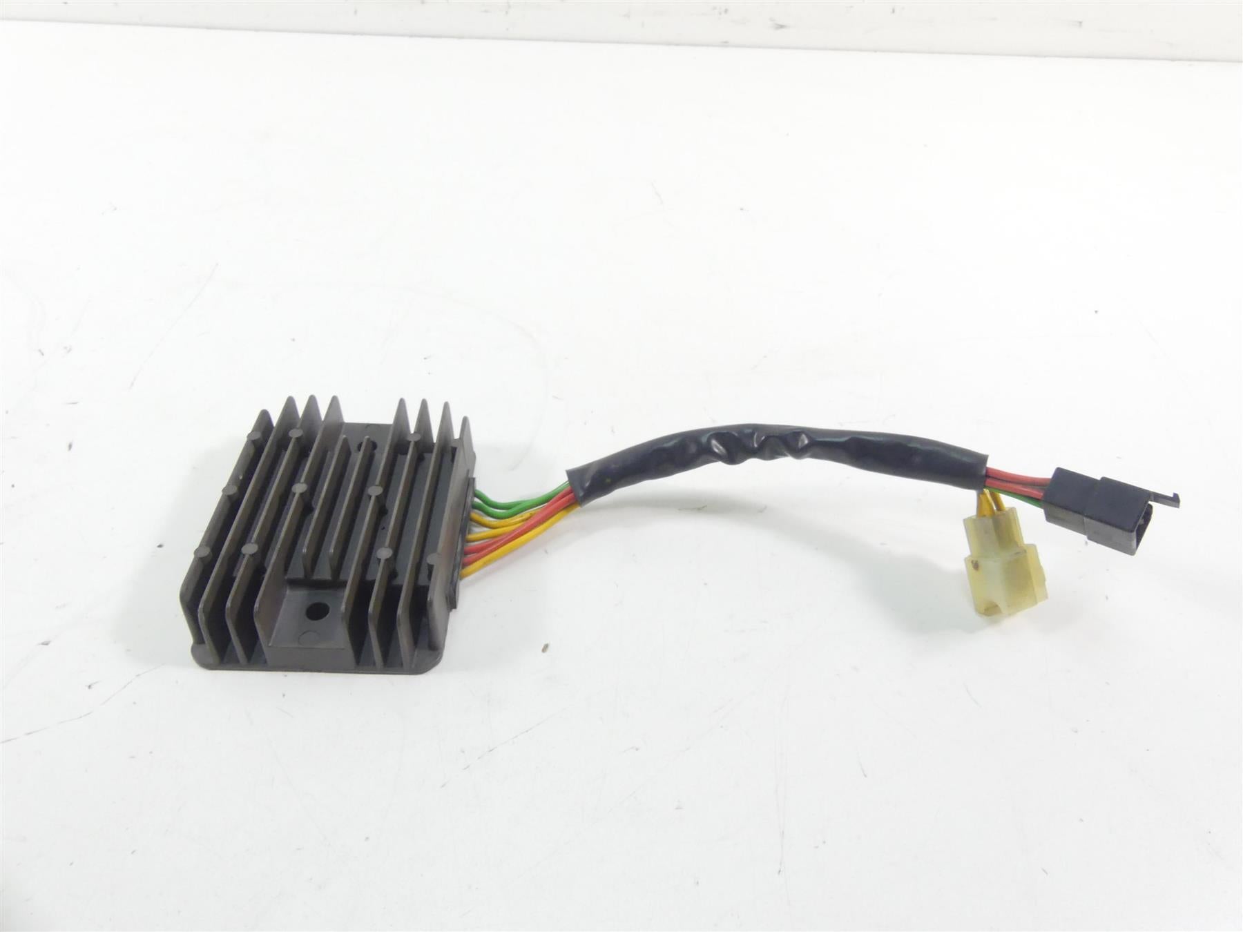 2009 Ducati Monster 1100 S Rectifier Voltage Regulator 54040111C {{ shop.shopifyCountryName }} - Mototech271
