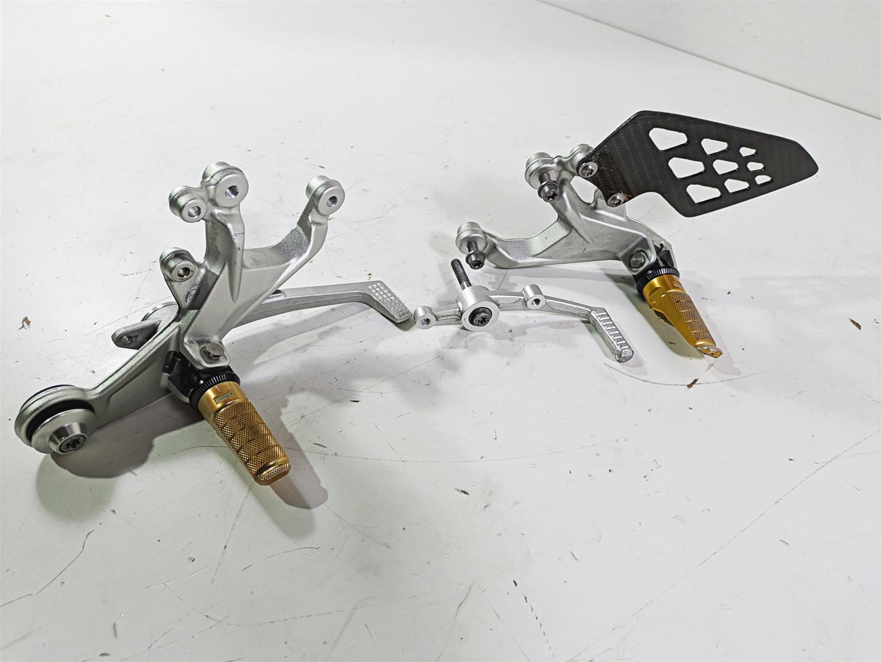 2016 BMW S1000RR K46 Left Right Footpeg Set Shifter Brake Pedal 46717728307 {{ shop.shopifyCountryName }} - Mototech271