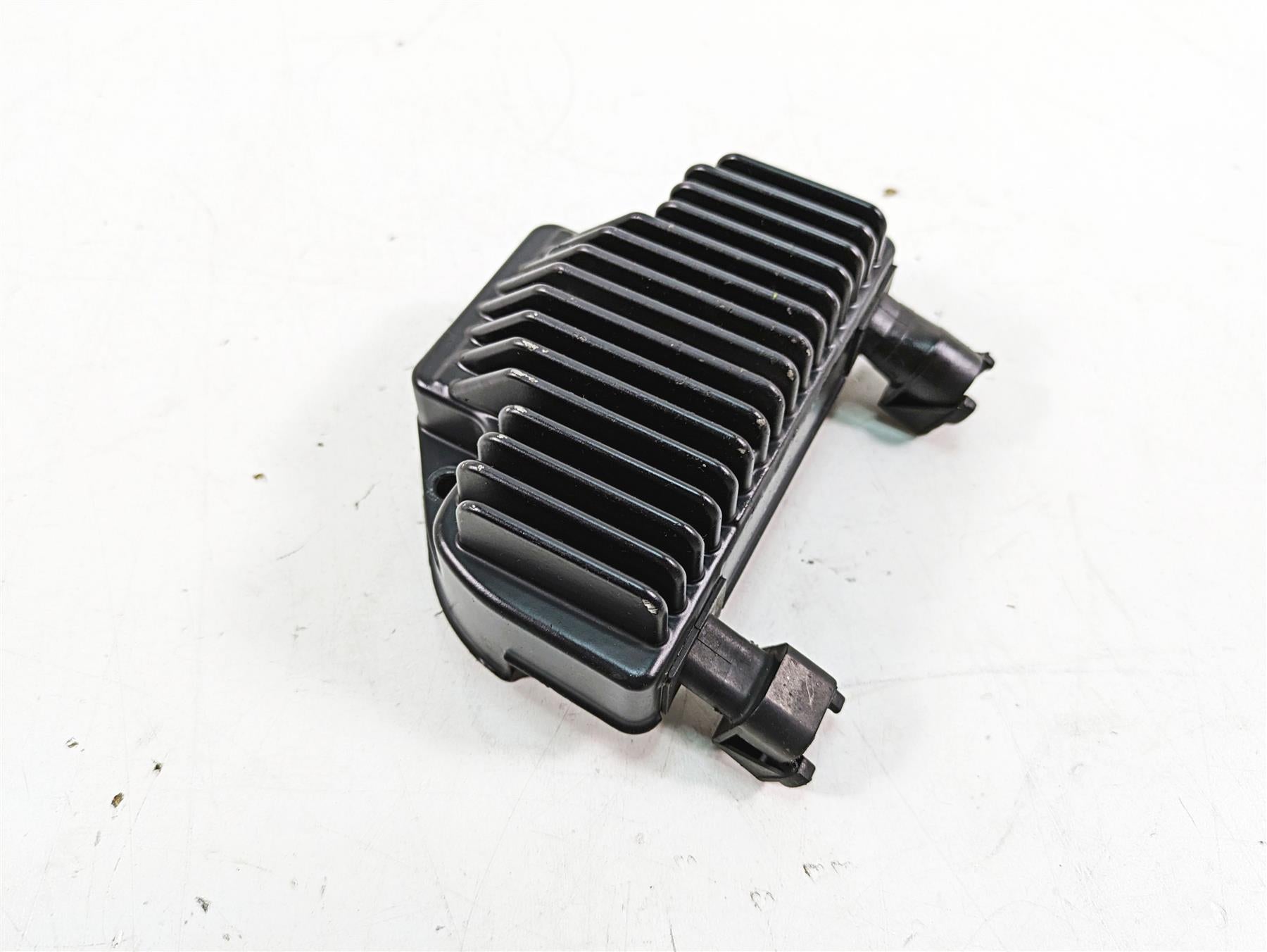 2015 Harley FXDL Dyna Low Rider Rectifier Voltage Regulator 74631-08A {{ shop.shopifyCountryName }} - Mototech271
