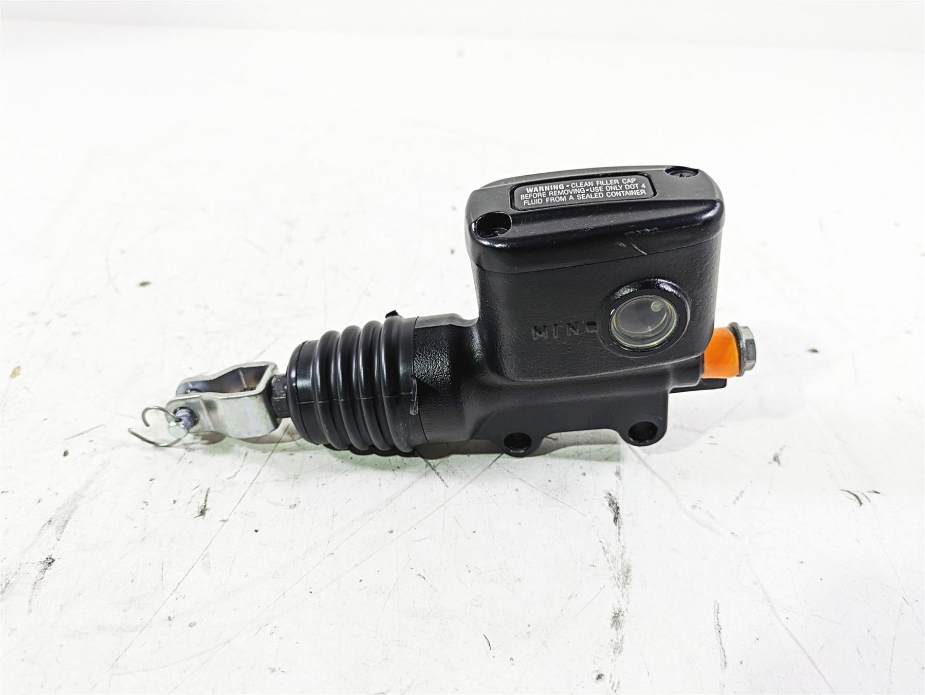 2019 Harley FLHCS Softail Heritage Rear Brake Master Cylinder 5/8" 41700460 {{ shop.shopifyCountryName }} - Mototech271
