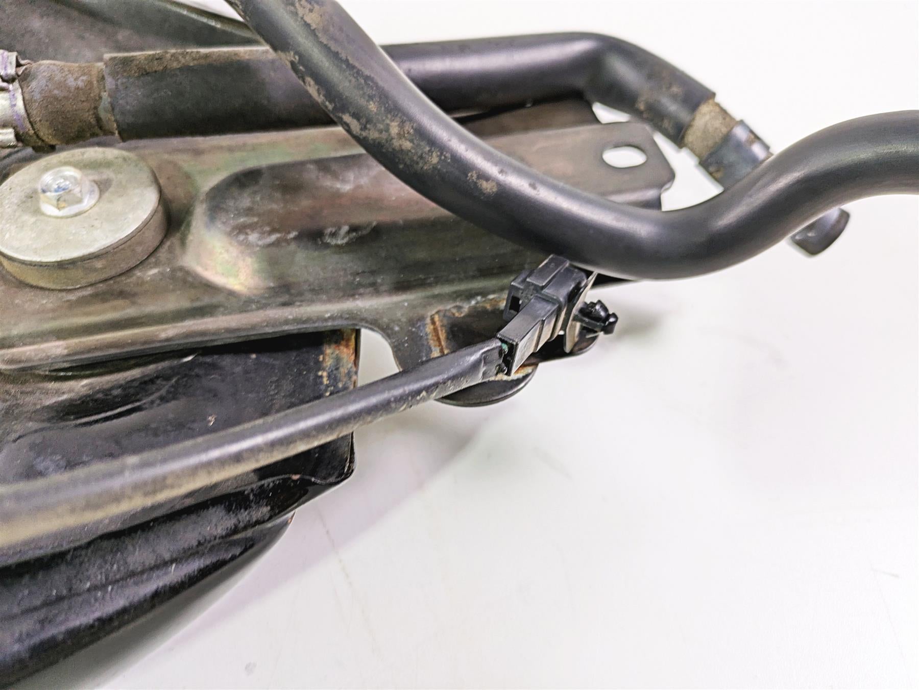 2007 Yamaha XVS1300 V-Star Fuel Gas Petrol Tank - Dented 3D8-YK241-00 {{ shop.shopifyCountryName }} - Mototech271