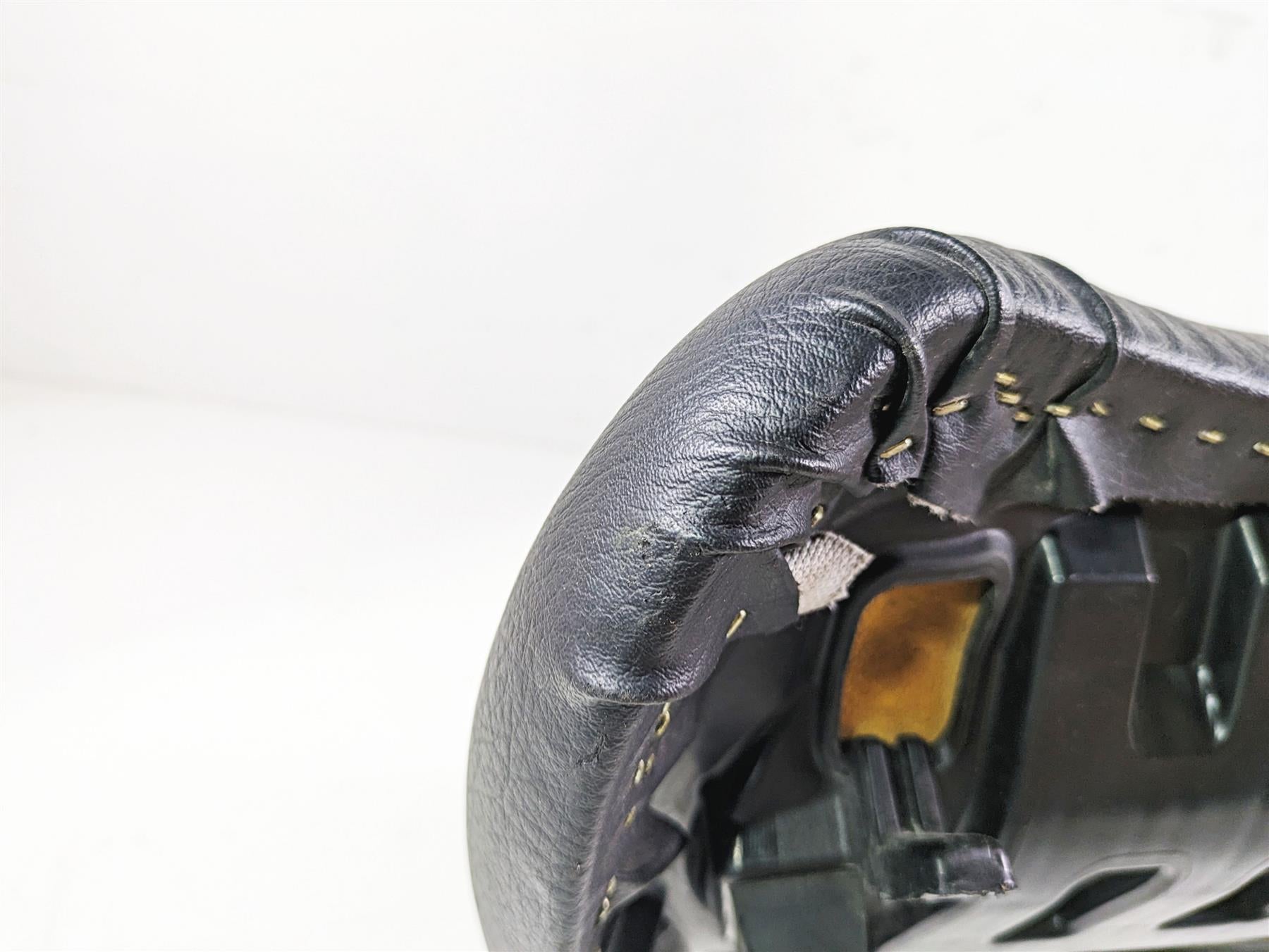 2018 Suzuki GSX1300 R Hayabusa Front Rider Seat Saddle -Read 45100-15H02-EJY {{ shop.shopifyCountryName }} - Mototech271