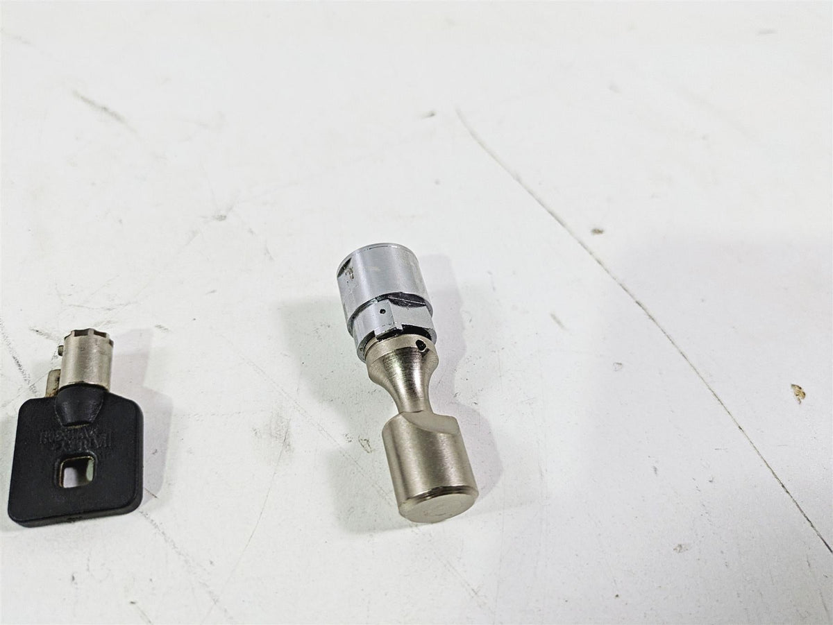 2008 Harley FLSTC 105TH Softail Heritage Ignition Switch Key Lock Set 71450-04 {{ shop.shopifyCountryName }} - Mototech271