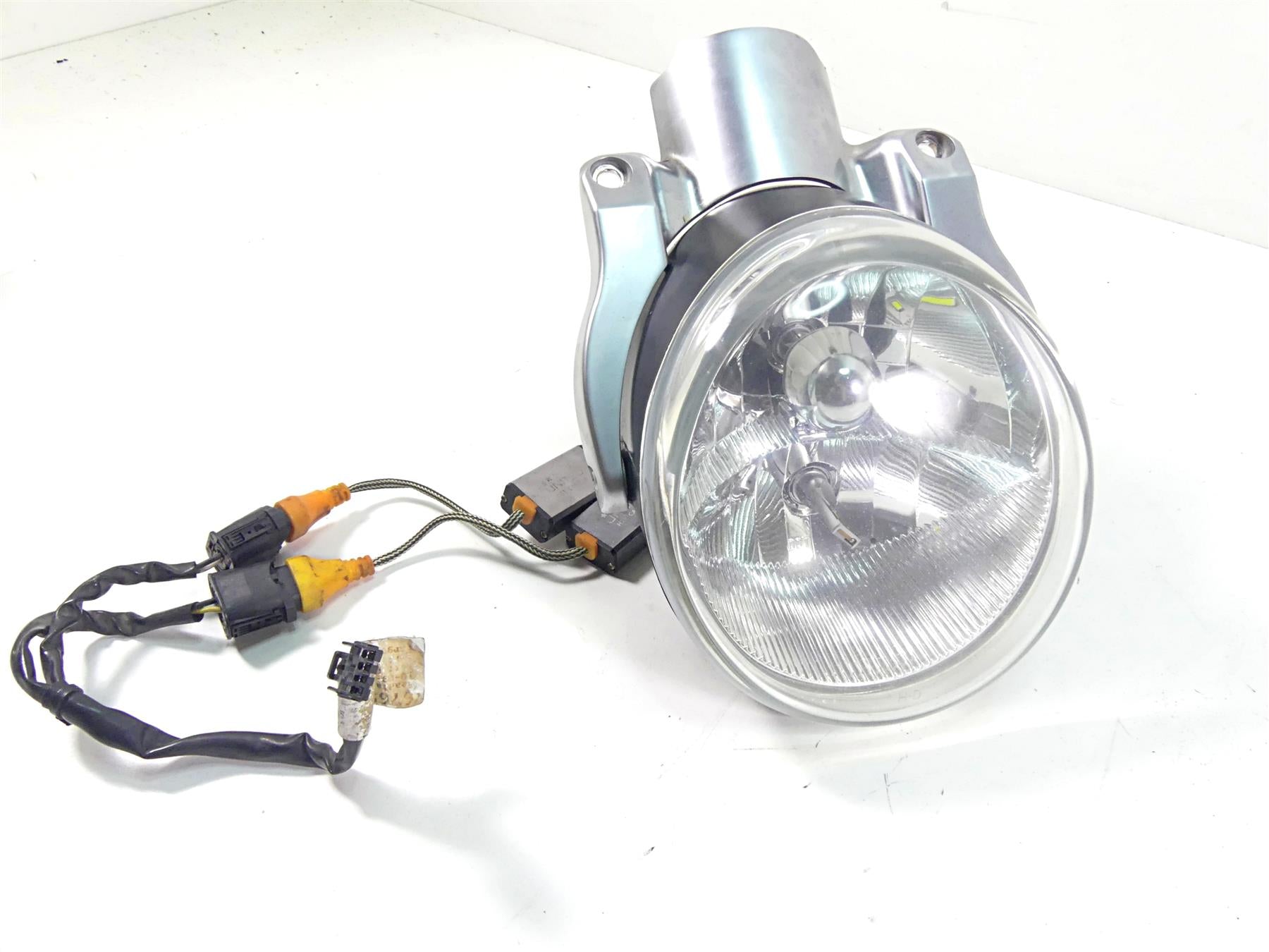 2013 Harley VRSCF Muscle Vrod Led Headlight Head Light Lamp Lens 69873-07B {{ shop.shopifyCountryName }} - Mototech271