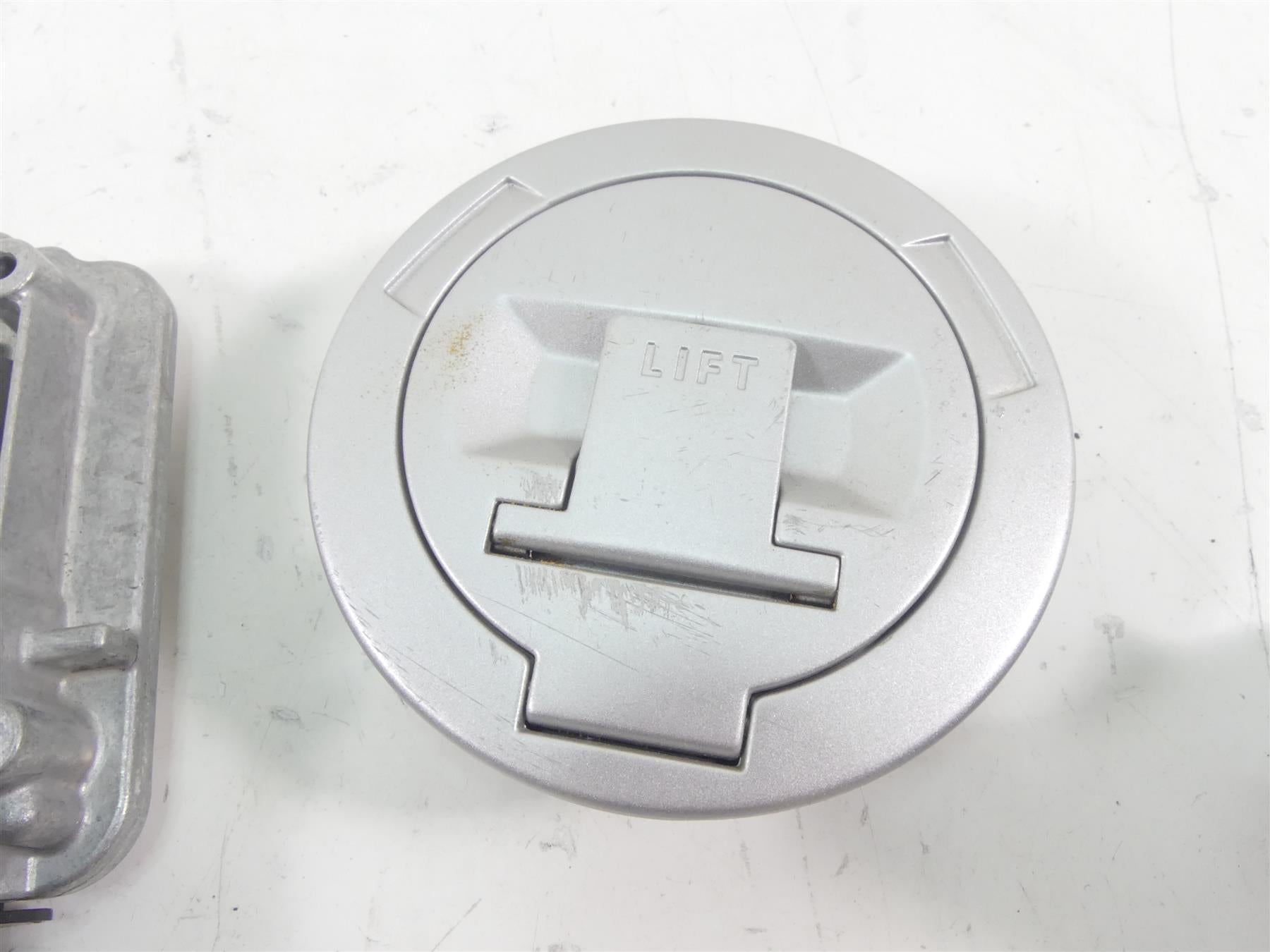 2017 BMW F800GS K72 Cdi Ecm Engine Control Module Ignition Switch Set 1361856242 {{ shop.shopifyCountryName }} - Mototech271