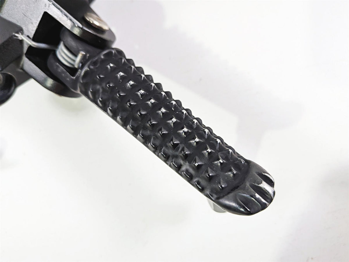 2022 Yamaha YZF R1 R1M RN65 Front Right Foot Peg & Brake Pedal 2CR-27443-00-00-Mototech271