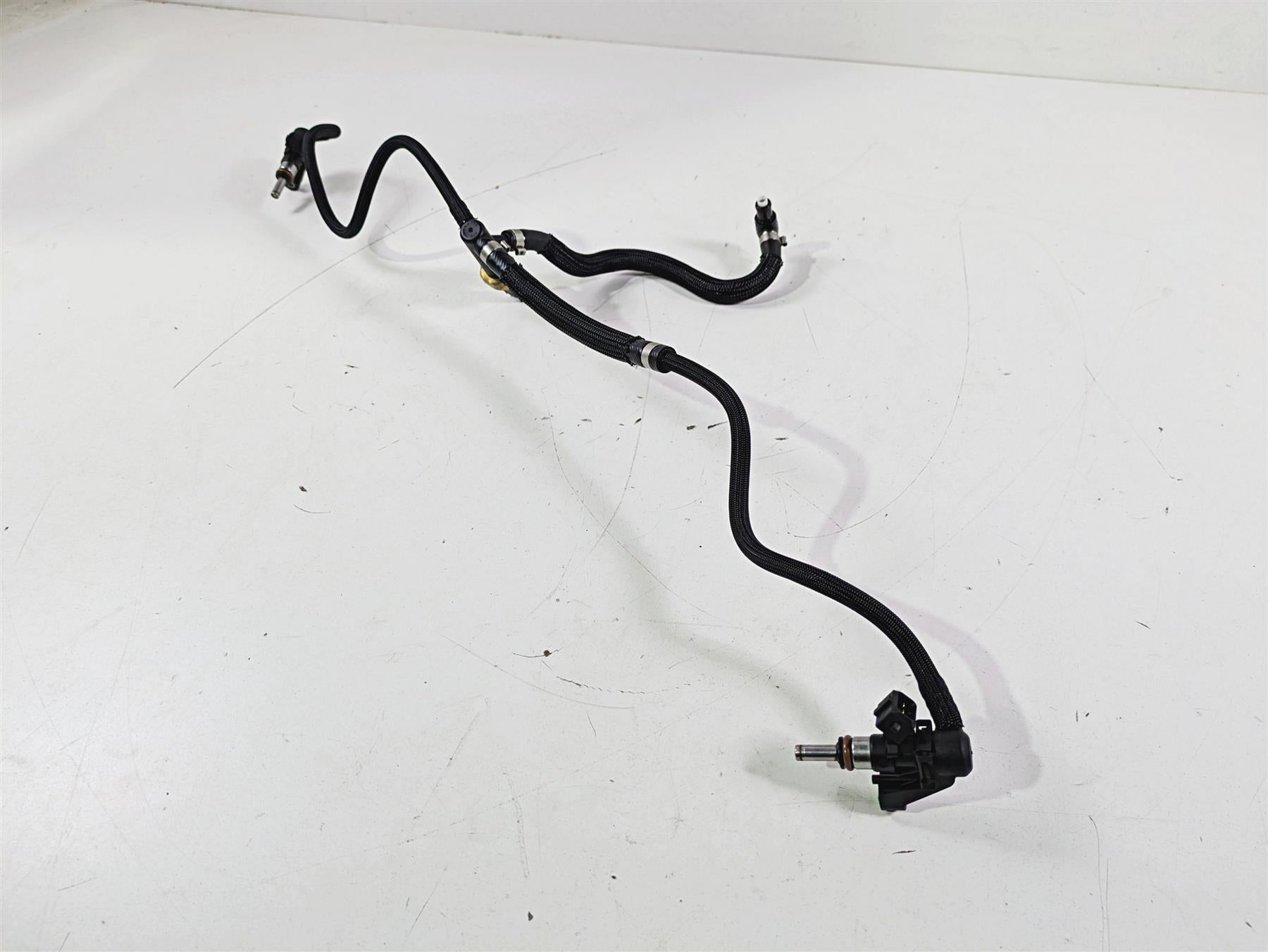 2016 BMW R1200RS K54 Fuel Injectors & Line Set 13617672335 {{ shop.shopifyCountryName }} - Mototech271
