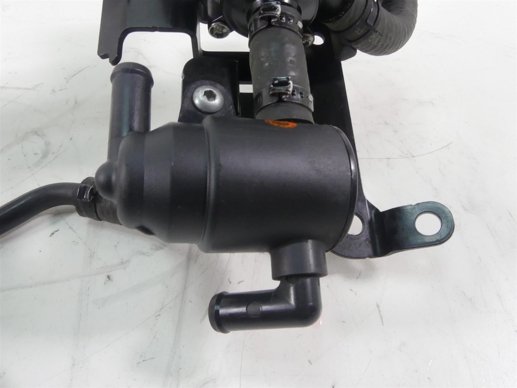 2014 Harley Touring FLHTK Electra Glide Water Pump - For Parts 26800107 {{ shop.shopifyCountryName }} - Mototech271
