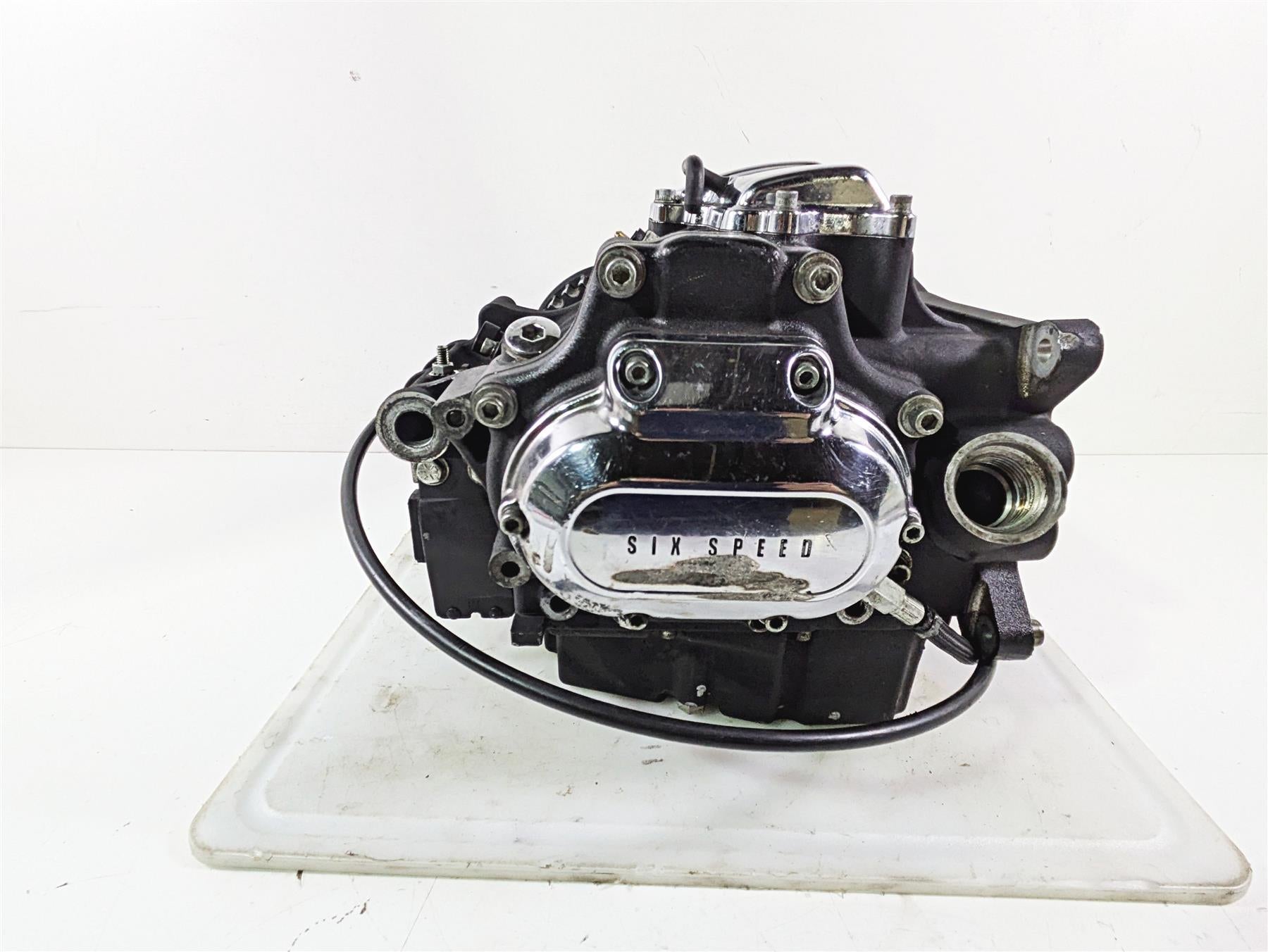 2016 Harley FXDL Dyna Low Rider 6-Speed Transmission Gear Box 33083-10A