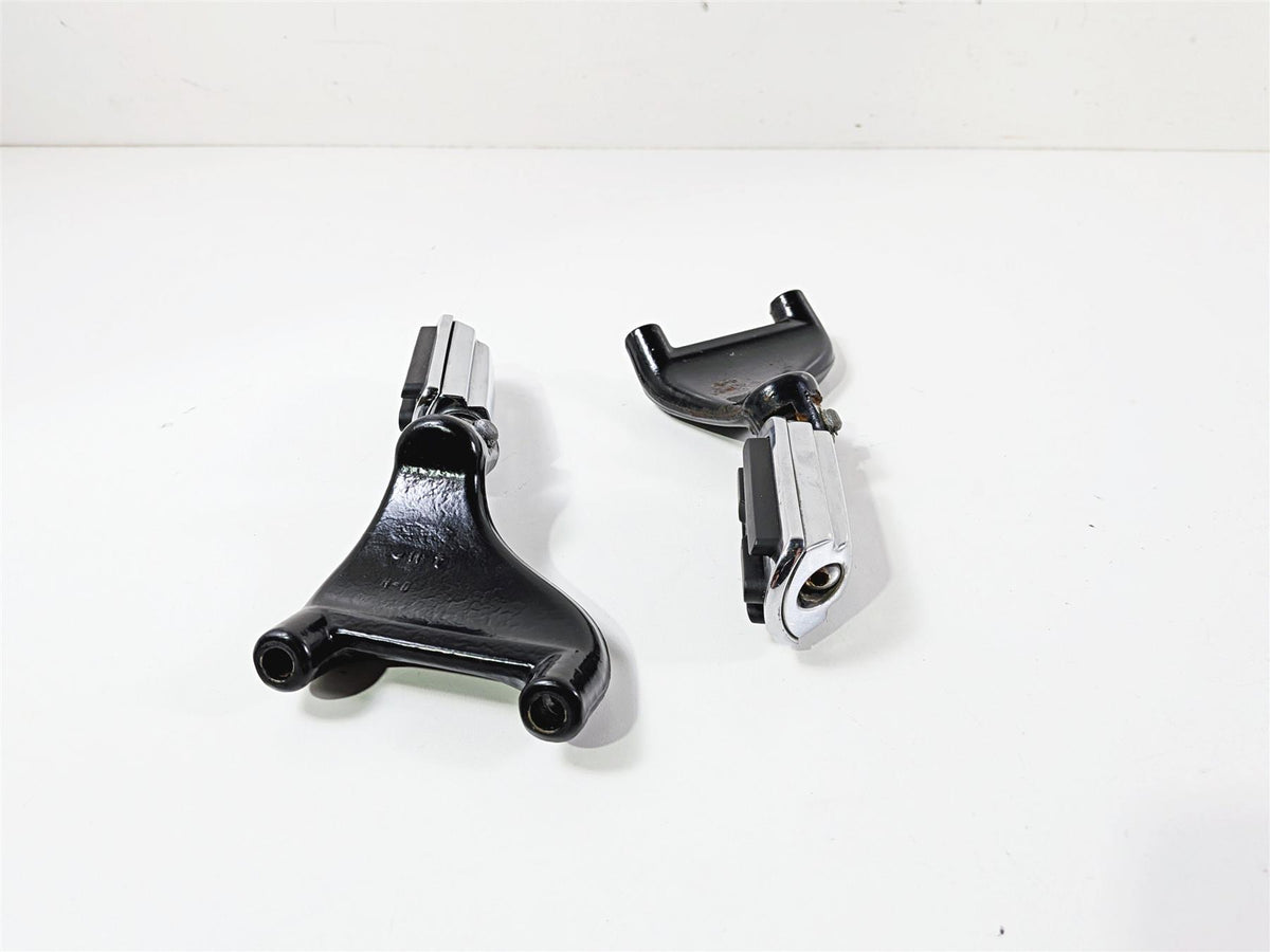 2006 Harley Sportster XL883 Low Passenger Foot Peg Set Chrome 49314-04 49315-04 {{ shop.shopifyCountryName }} - Mototech271