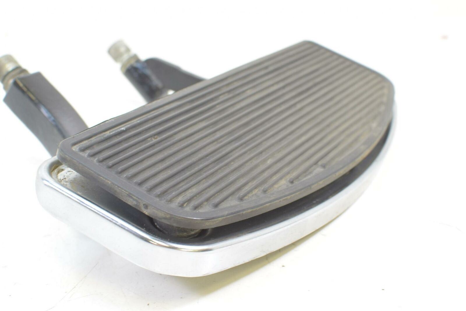 2007 Harley Touring FLHTCU Electra Glide Rider Right Floor Board 50518-83B {{ shop.shopifyCountryName }} - Mototech271