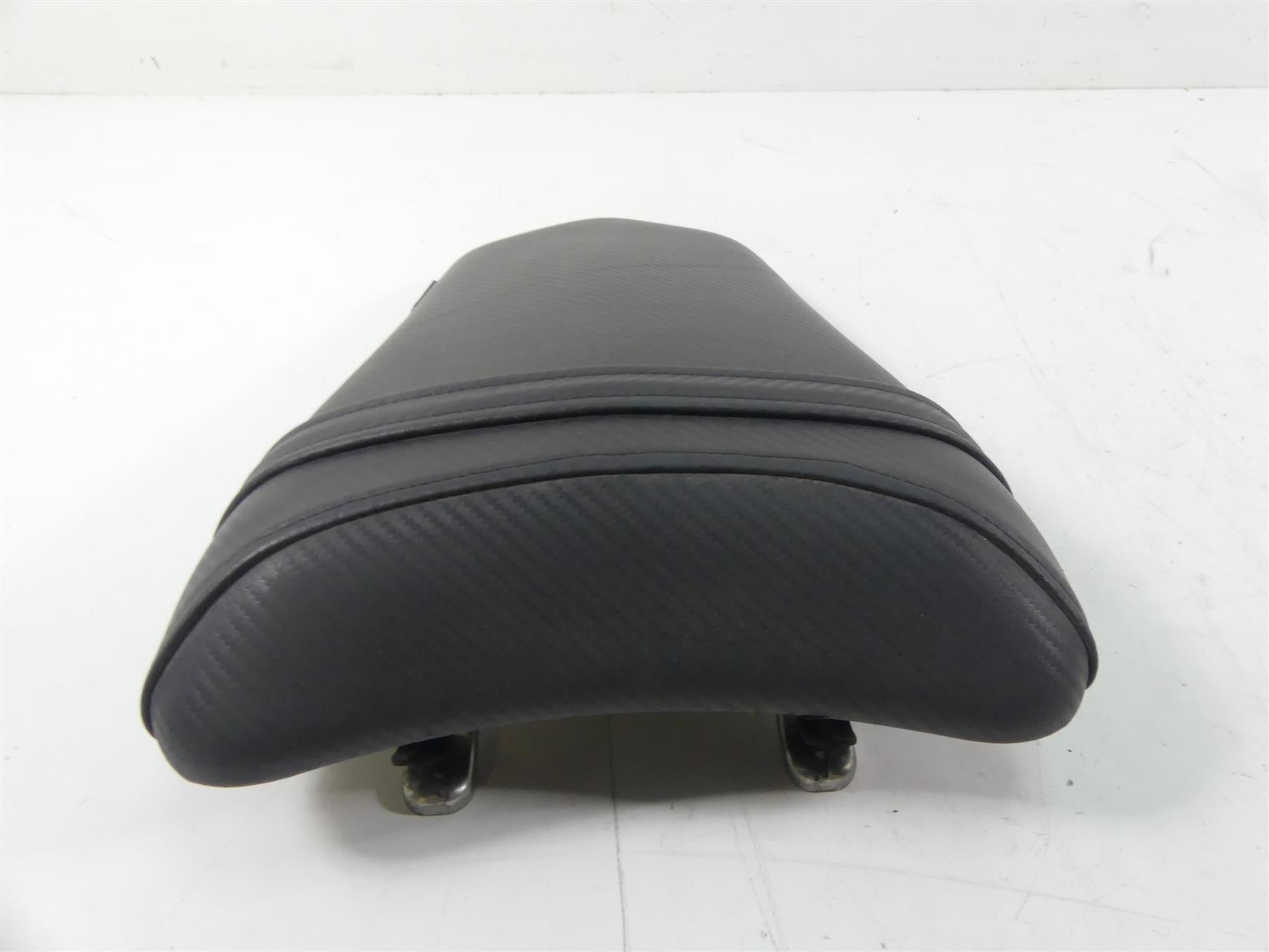 2006 Ducati 999 Biposto Rear Passenger Pillion Saddle Seat - No Tears 59510561A {{ shop.shopifyCountryName }} - Mototech271
