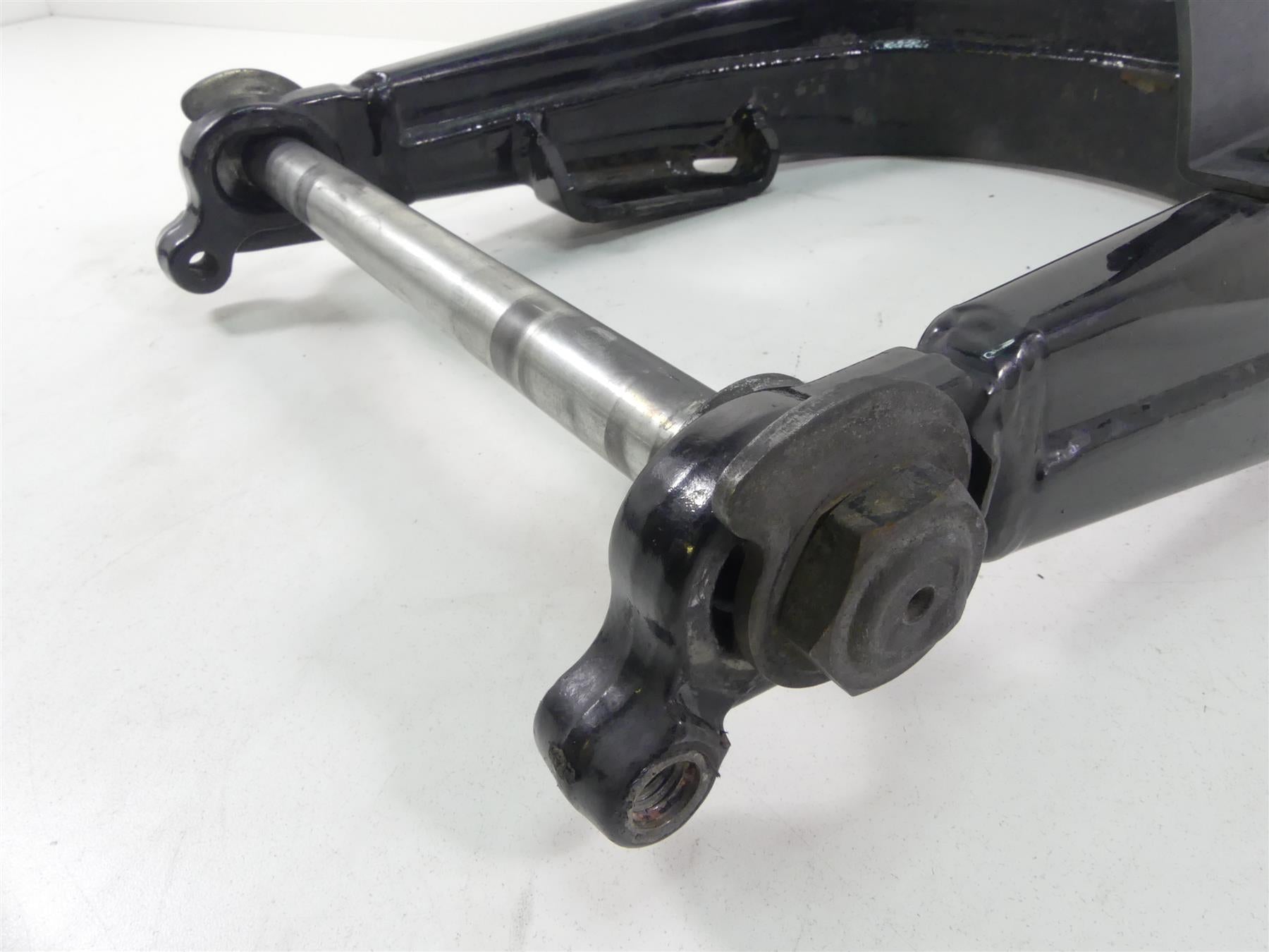 2012 Harley CVO FLHX SE3 Street Glide Rear Swingarm Swing Arm + Axle 45470-09 {{ shop.shopifyCountryName }} - Mototech271