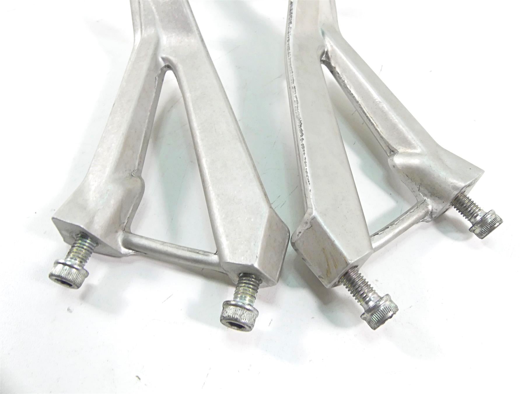 2008 Ducati 848 SBK Rear Passenger Footpeg Foot Peg Set 82411251A 82411241A {{ shop.shopifyCountryName }} - Mototech271