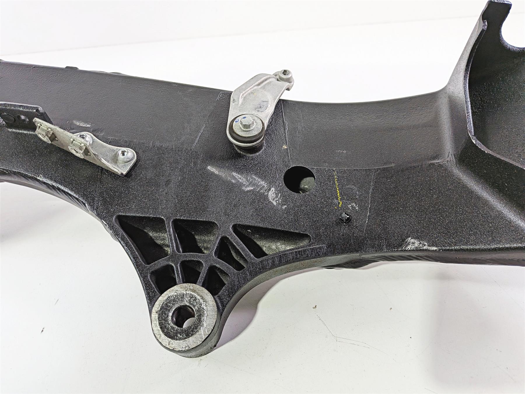 2008 Yamaha YZF R1 RN19 Straight Main Frame Chassis With Texas Salvage Title 4C8-21110-01-00 {{ shop.shopifyCountryName }} - Mototech271