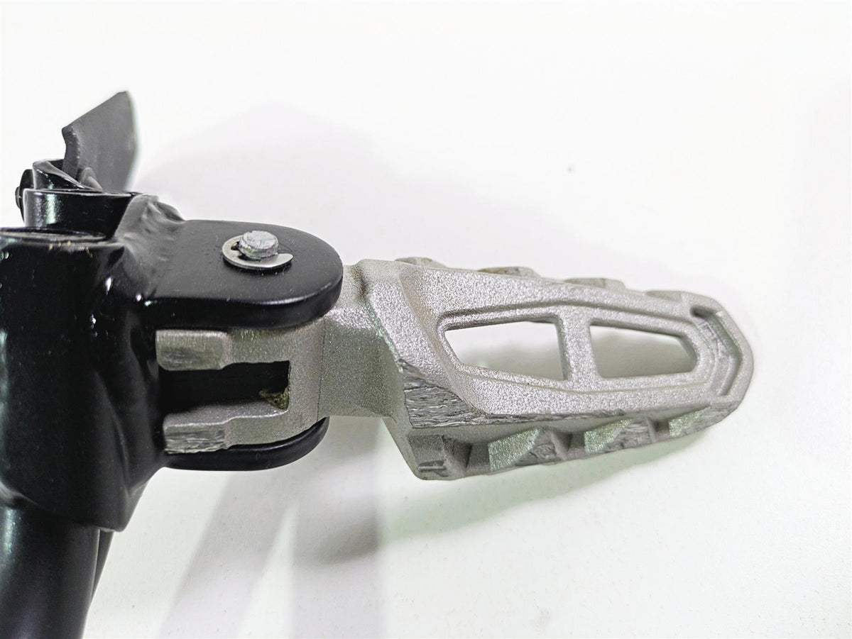 2018 Ducati Scrambler Desert Sled 800 Rear Passenger Footpeg Rest Set 46510742BA {{ shop.shopifyCountryName }} - Mototech271