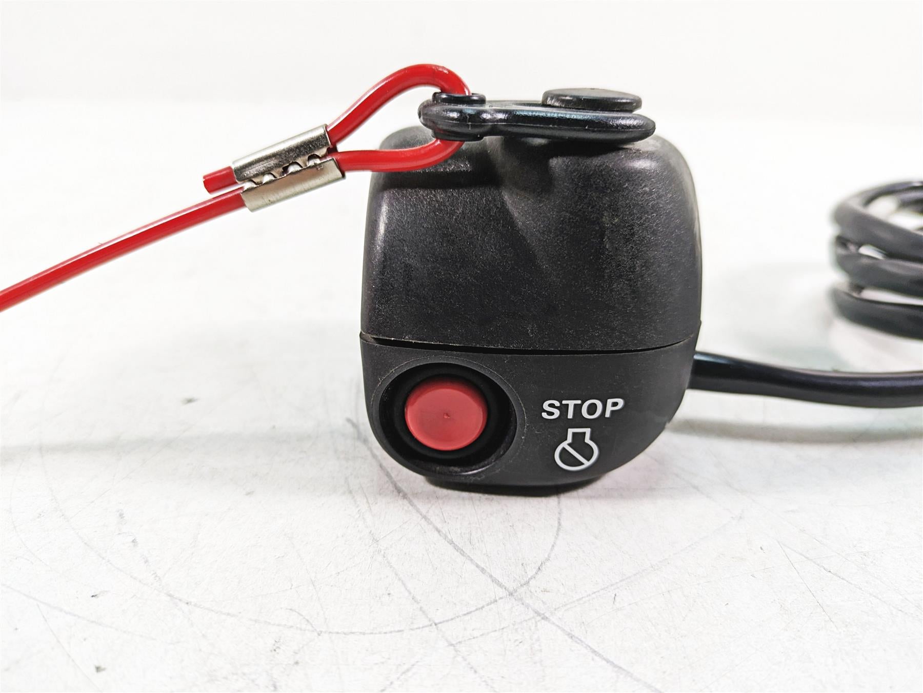 2022 Yamaha Waverunner EX Sp EX1050BX Left Stop Control Switch F3Y-68310-00-00 {{ shop.shopifyCountryName }} - Mototech271