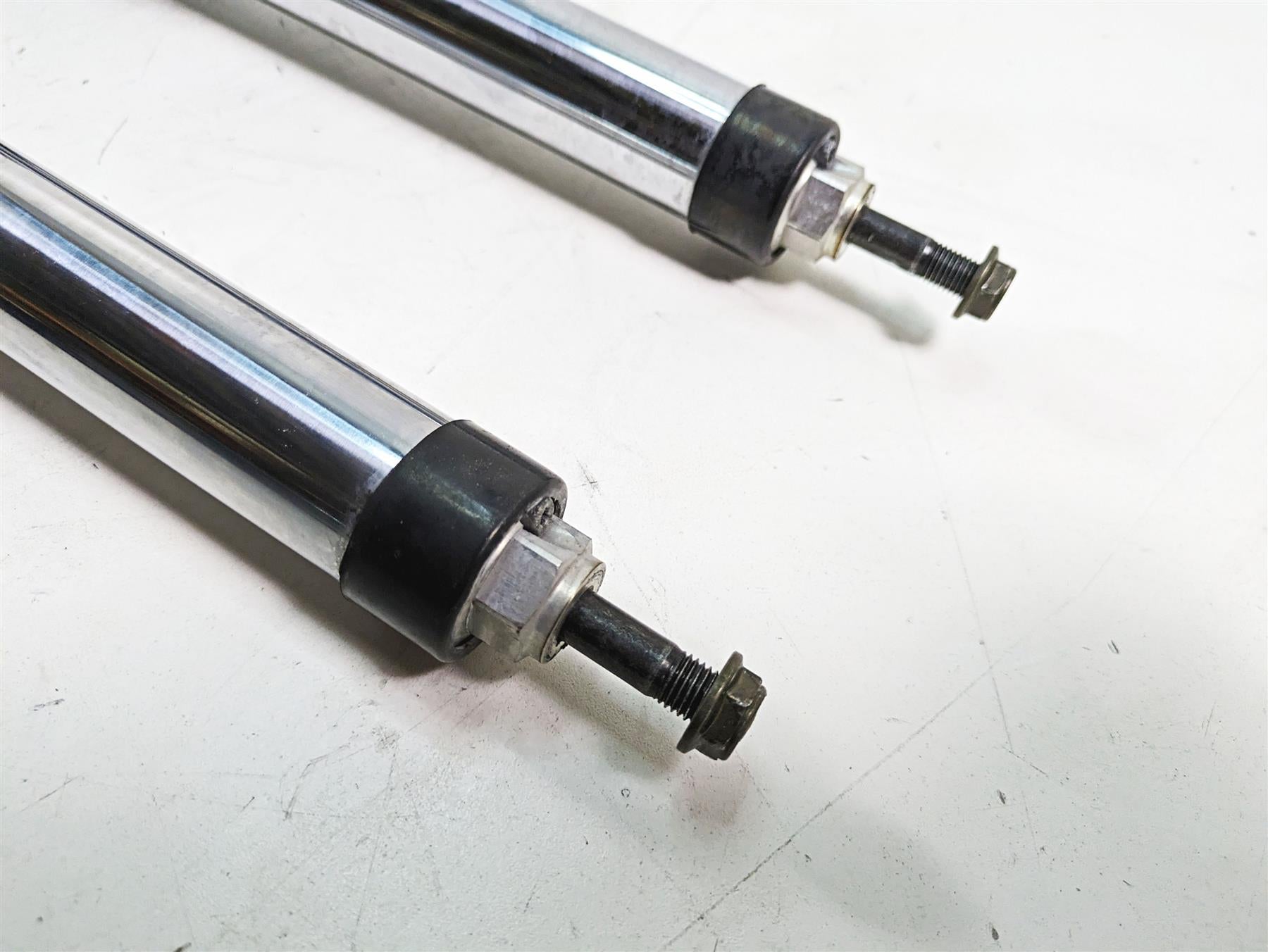 2007 BMW R1200RT K26 Straight Showa Front Fork Leg Set - Read 31427698911 {{ shop.shopifyCountryName }} - Mototech271
