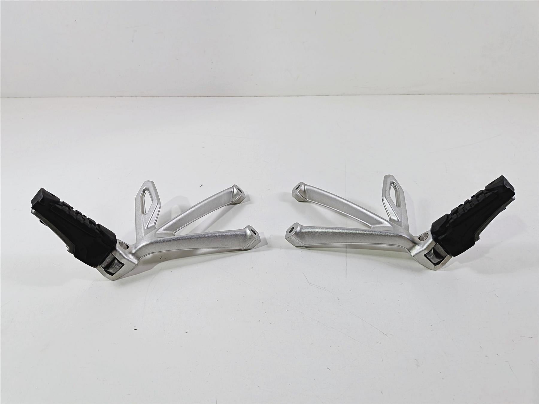 2021 BMW R1250GS K51 Adventure Rear Passenger Foot Peg Rest Set 46718526741-Mototech271