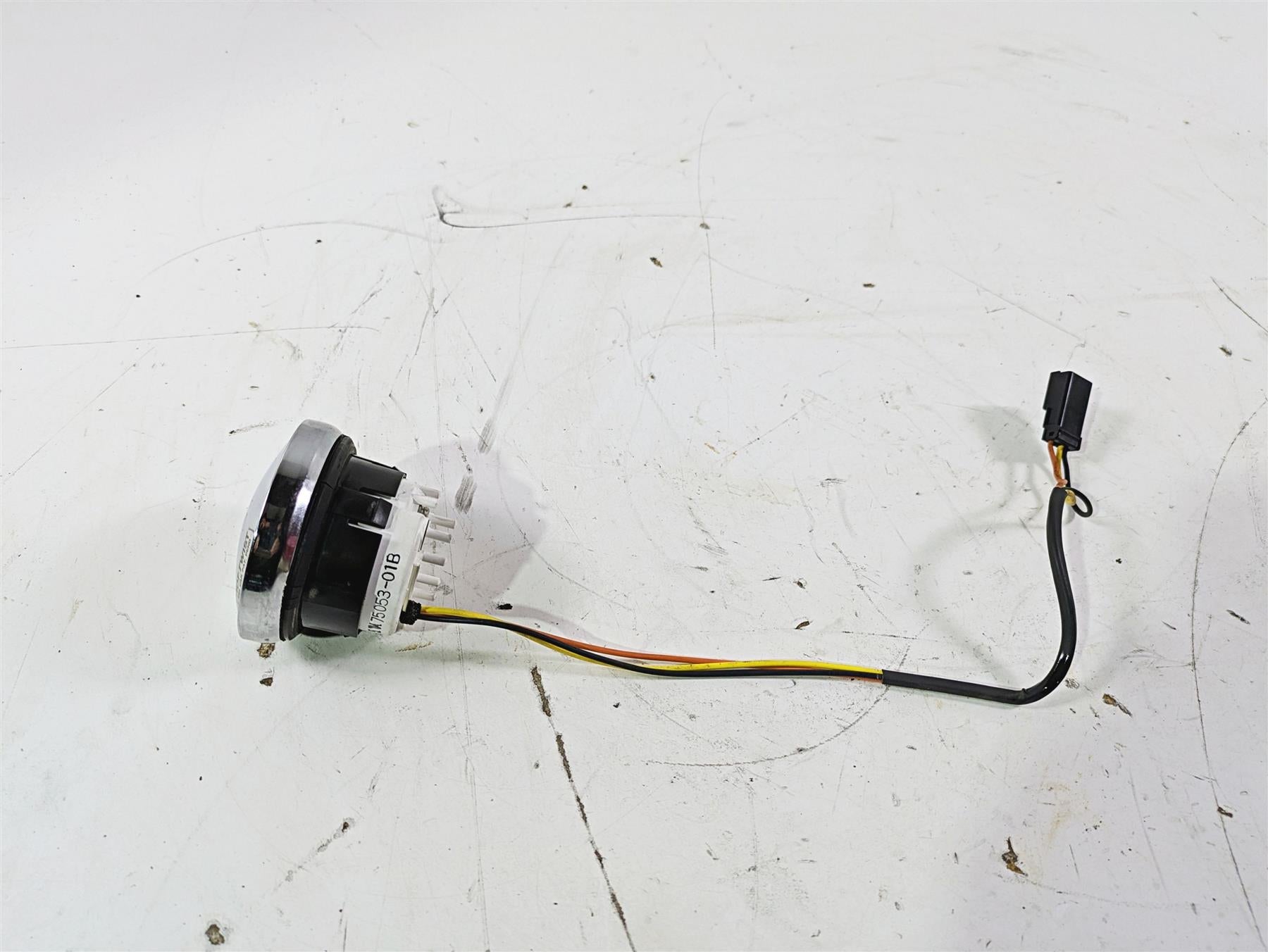 2005 Harley Softail FLSTSCI Heritage Springer Fuel Level Gauge - Read 75053-01B {{ shop.shopifyCountryName }} - Mototech271