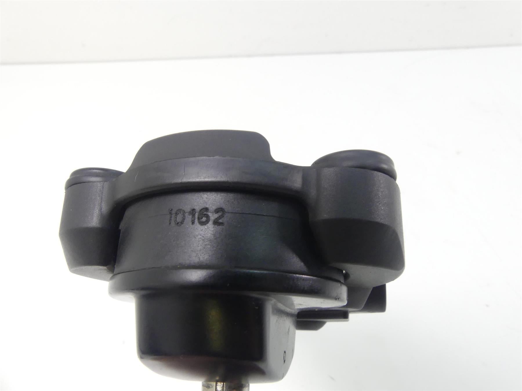 2011 Harley VRSCF Muscle Rod Ignition Switch Key Lock Set 70020-05 {{ shop.shopifyCountryName }} - Mototech271