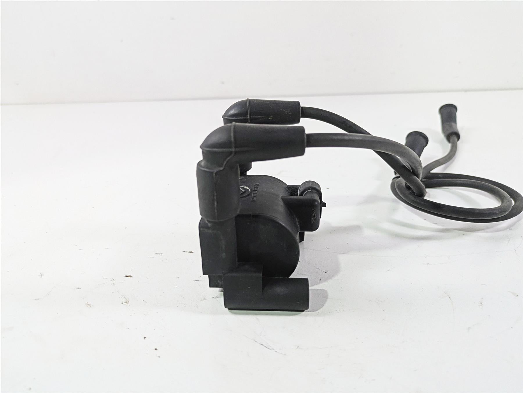 2010 Harley Touring FLHXSE CVO Street Glide Ignition Coil Wires Plugs 31696-07A {{ shop.shopifyCountryName }} - Mototech271