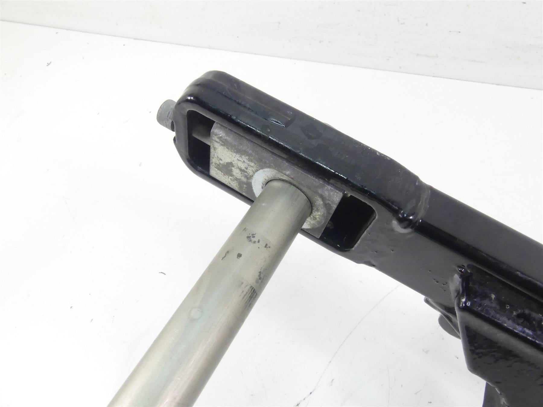 2010 Harley FXDWG Dyna Wide Glide Rear Swingarm Swing Arm & 25mm Axle 47820-10 {{ shop.shopifyCountryName }} - Mototech271