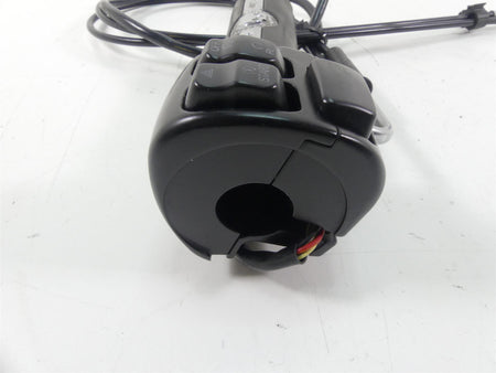 2015 Harley FLD Dyna Switchback Right Hand Throttle Control Switch 72948-12 {{ shop.shopifyCountryName }} - Mototech271