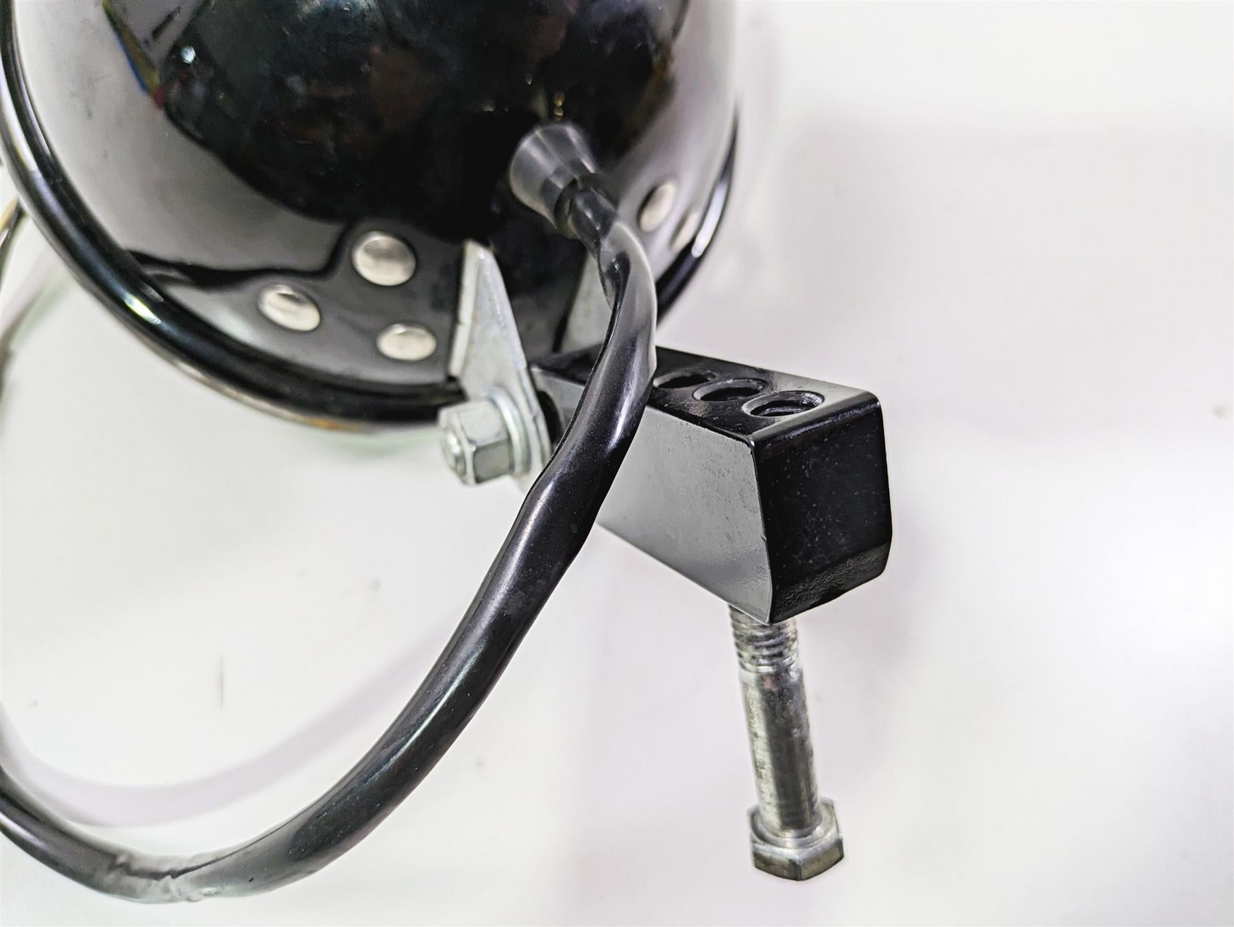 2017 Harley Dyna FXDB Street Bob Led Headlight + Bucket & Bracket 68297-05A {{ shop.shopifyCountryName }} - Mototech271
