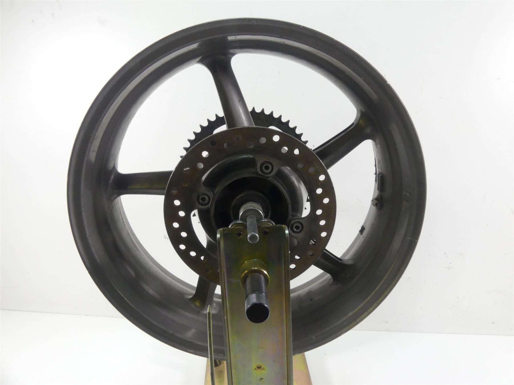 2006 Triumph Daytona 675 Straight Rear 17x5.5 Wheel Rim T2010842 {{ shop.shopifyCountryName }} - Mototech271