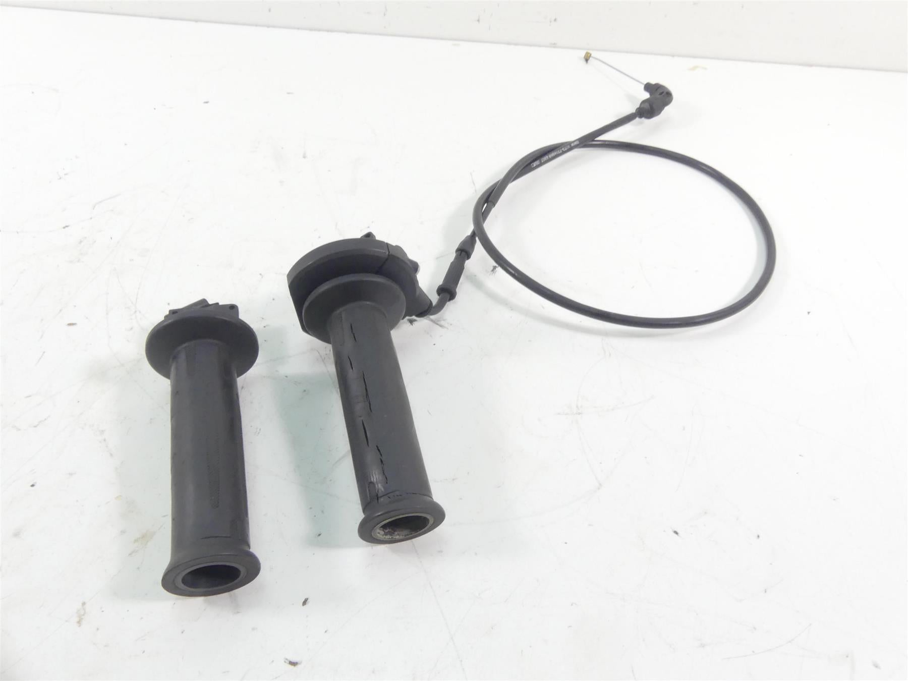 2008 BMW R1200GS K25 Heated Hand Grip Set - Read 61317727067 61317695470 {{ shop.shopifyCountryName }} - Mototech271