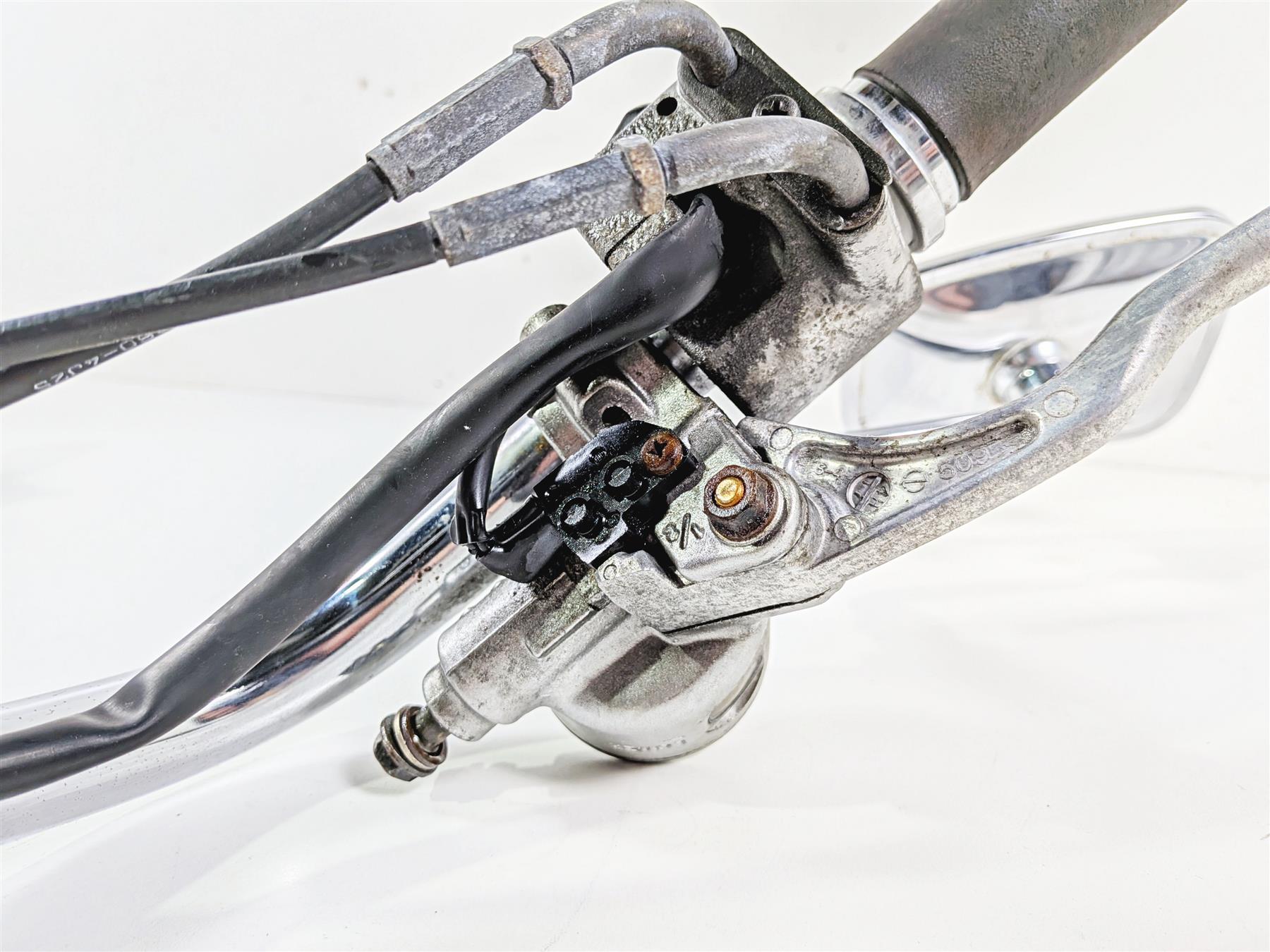 2005 Kawasaki EN500 Vulcan Handlebar Control Switch Front Brake Master Cylinder {{ shop.shopifyCountryName }} - Mototech271