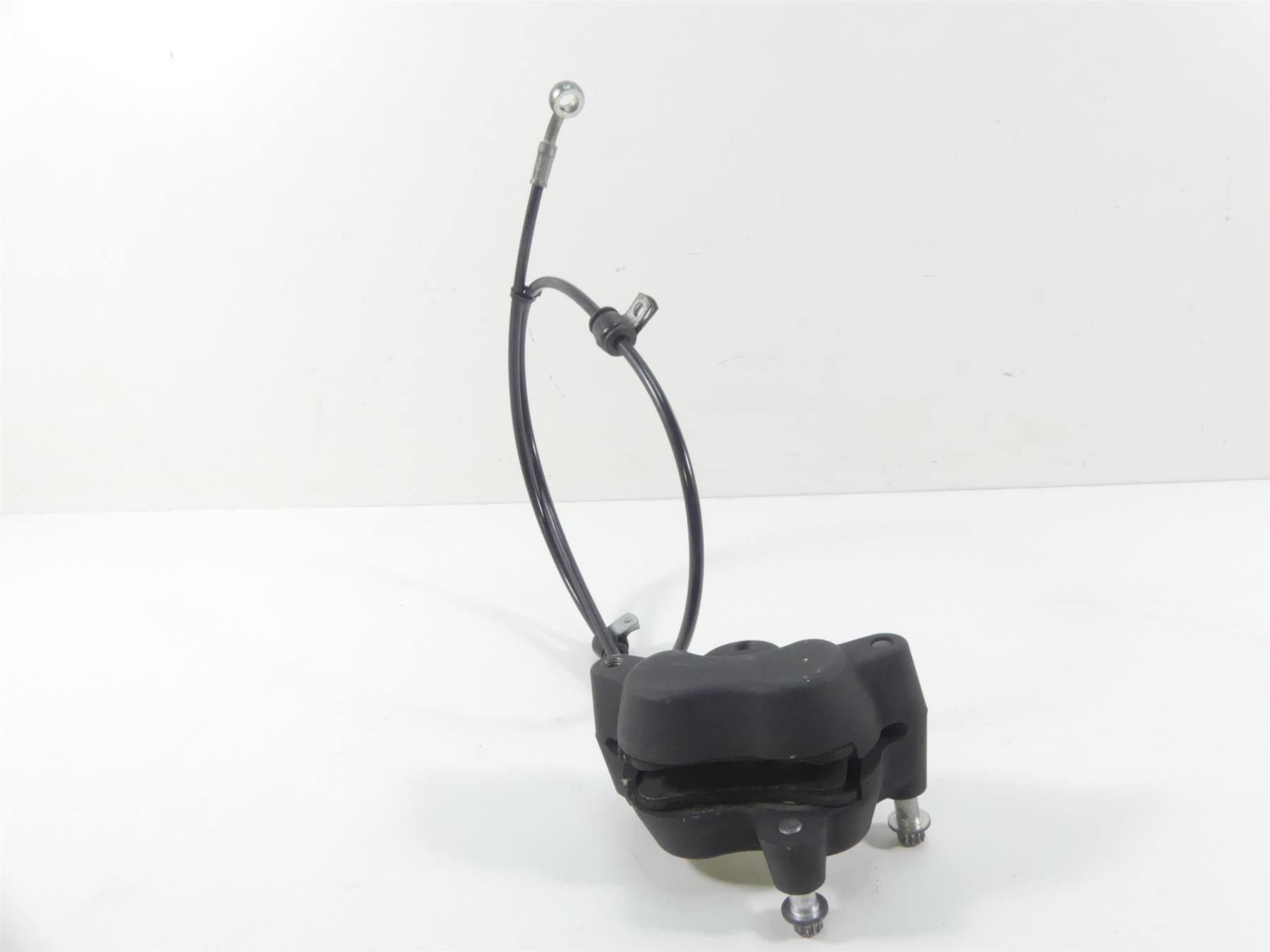2017 Harley Dyna FXDB Street Bob Front Brake Caliper & Line 41300001 {{ shop.shopifyCountryName }} - Mototech271