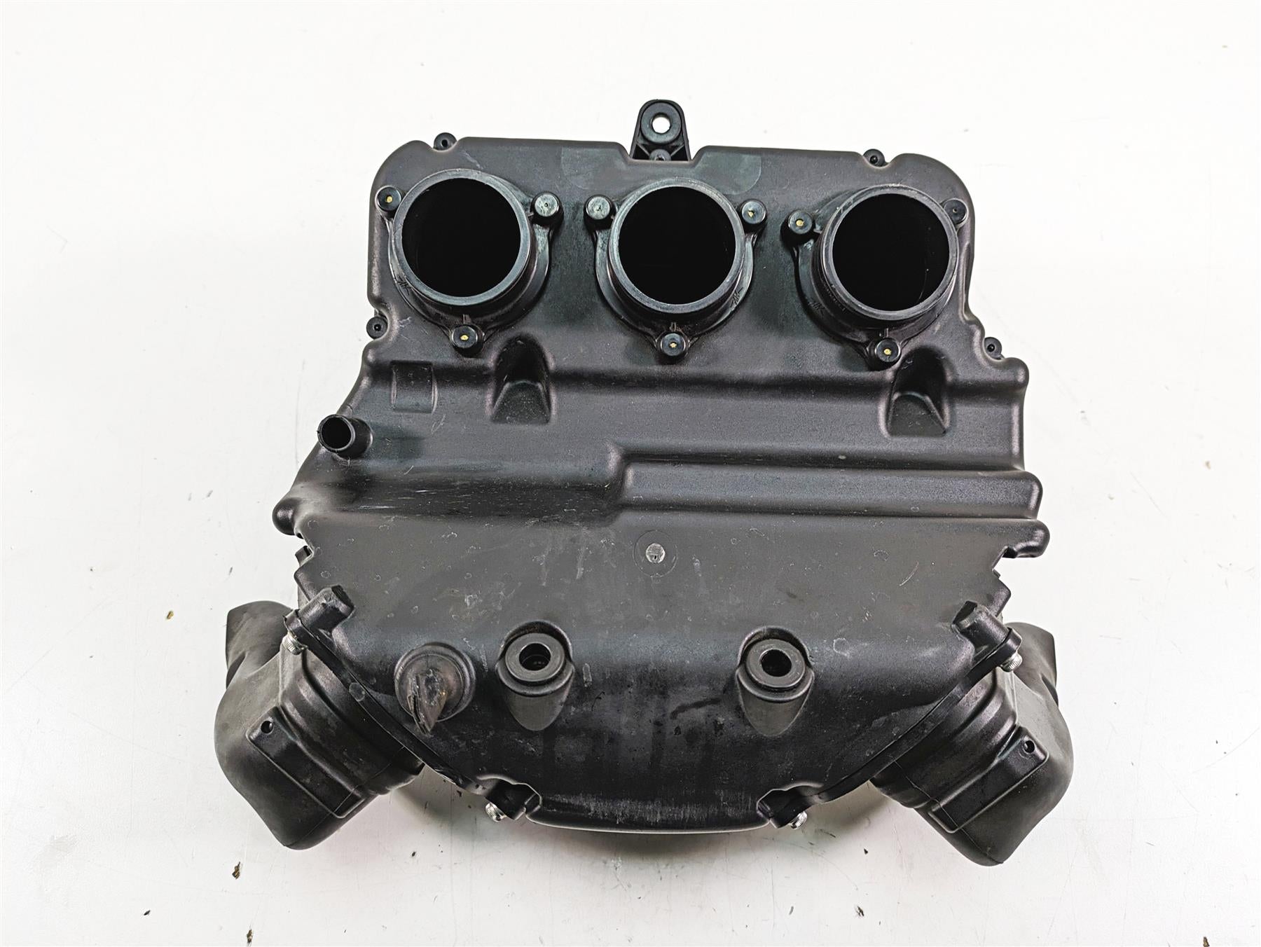 2017 Mv Agusta Dragster 800 Air Cleaner Breather Filter Box 8000B5482 {{ shop.shopifyCountryName }} - Mototech271