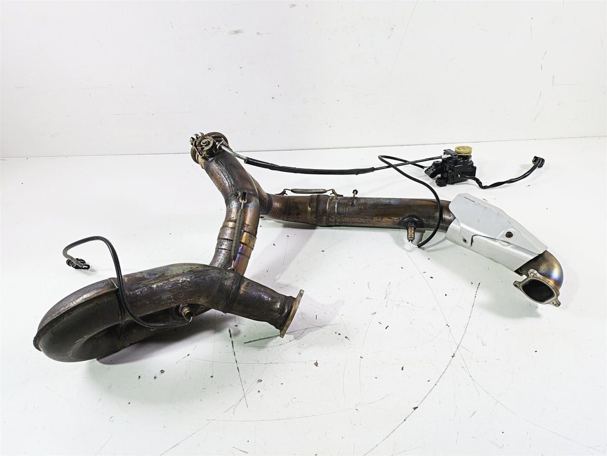 2015 Ducati Panigale 1299 S Exhaust Header & Servo Set 57014452A 57114423B {{ shop.shopifyCountryName }} - Mototech271