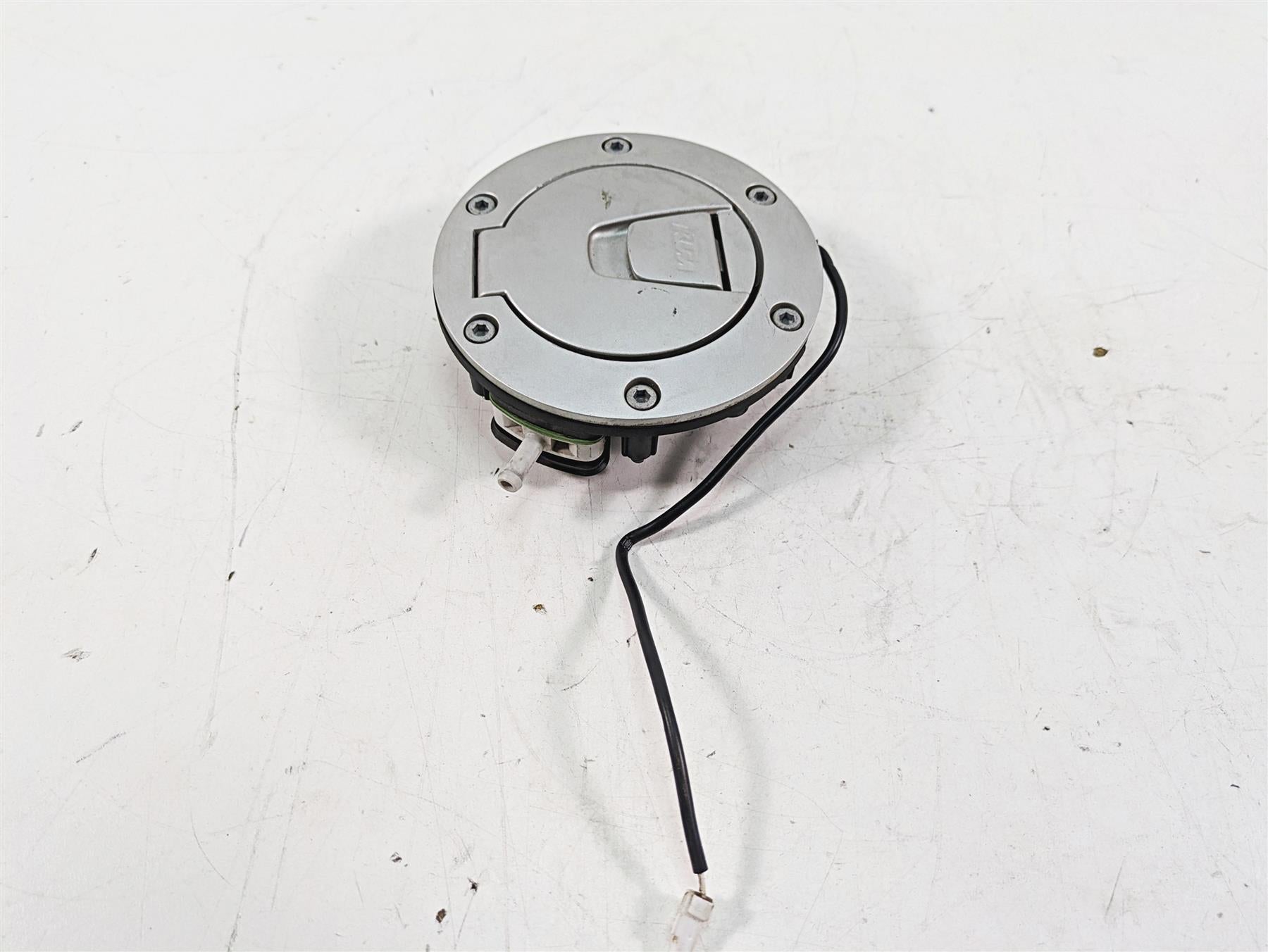 2020 KTM 1290 Super Adventure R Keyless Fuel Gas Tank Lid 60707008000 {{ shop.shopifyCountryName }} - Mototech271