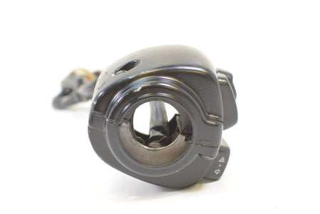 2009 Harley VRSCF Muscle Rod Left Light Horn Control Switch 71682-06A {{ shop.shopifyCountryName }} - Mototech271