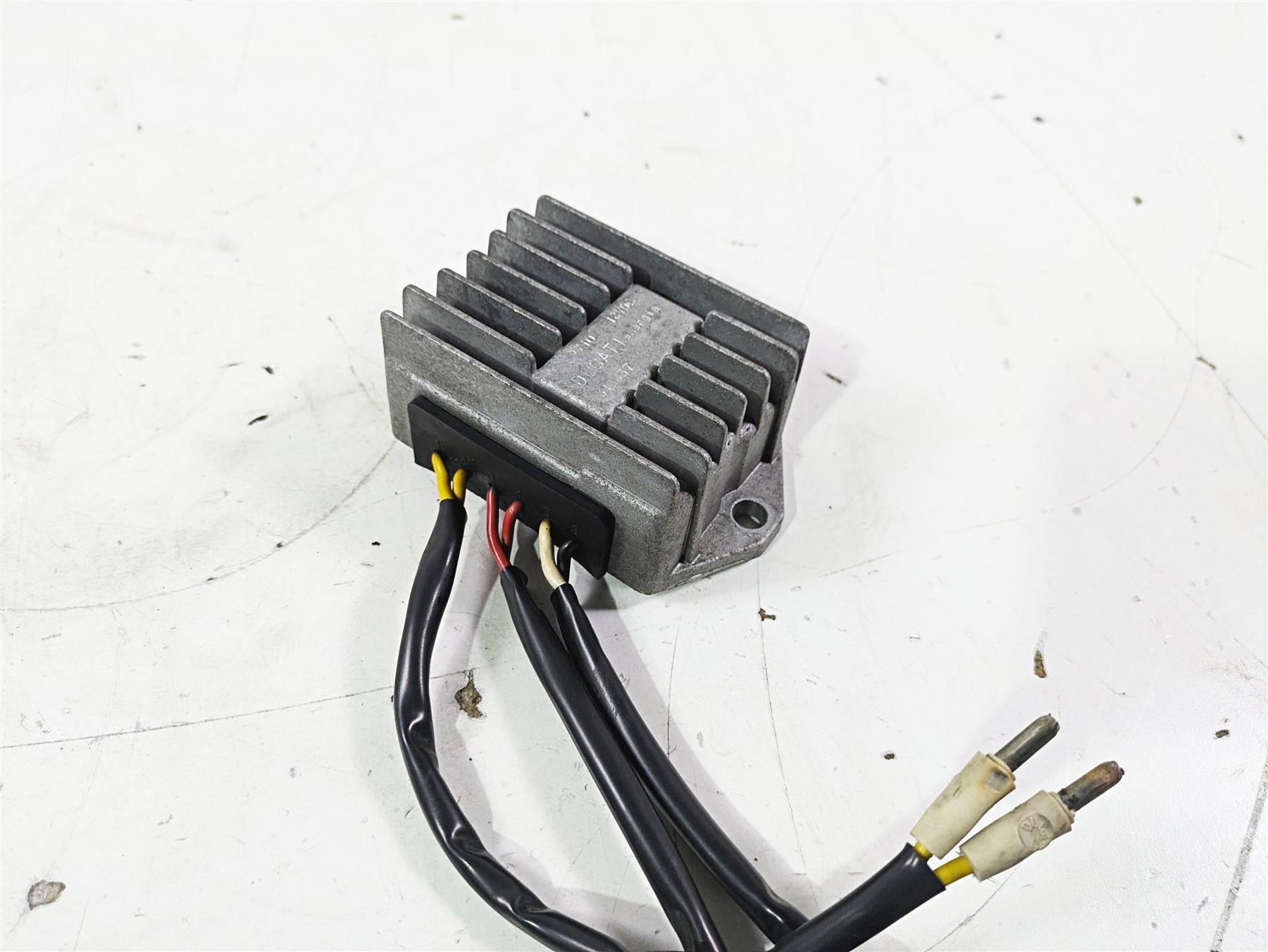 1998 Moto Guzzi California 1100 EV Rectifier Voltage Regulator GU37703805 {{ shop.shopifyCountryName }} - Mototech271