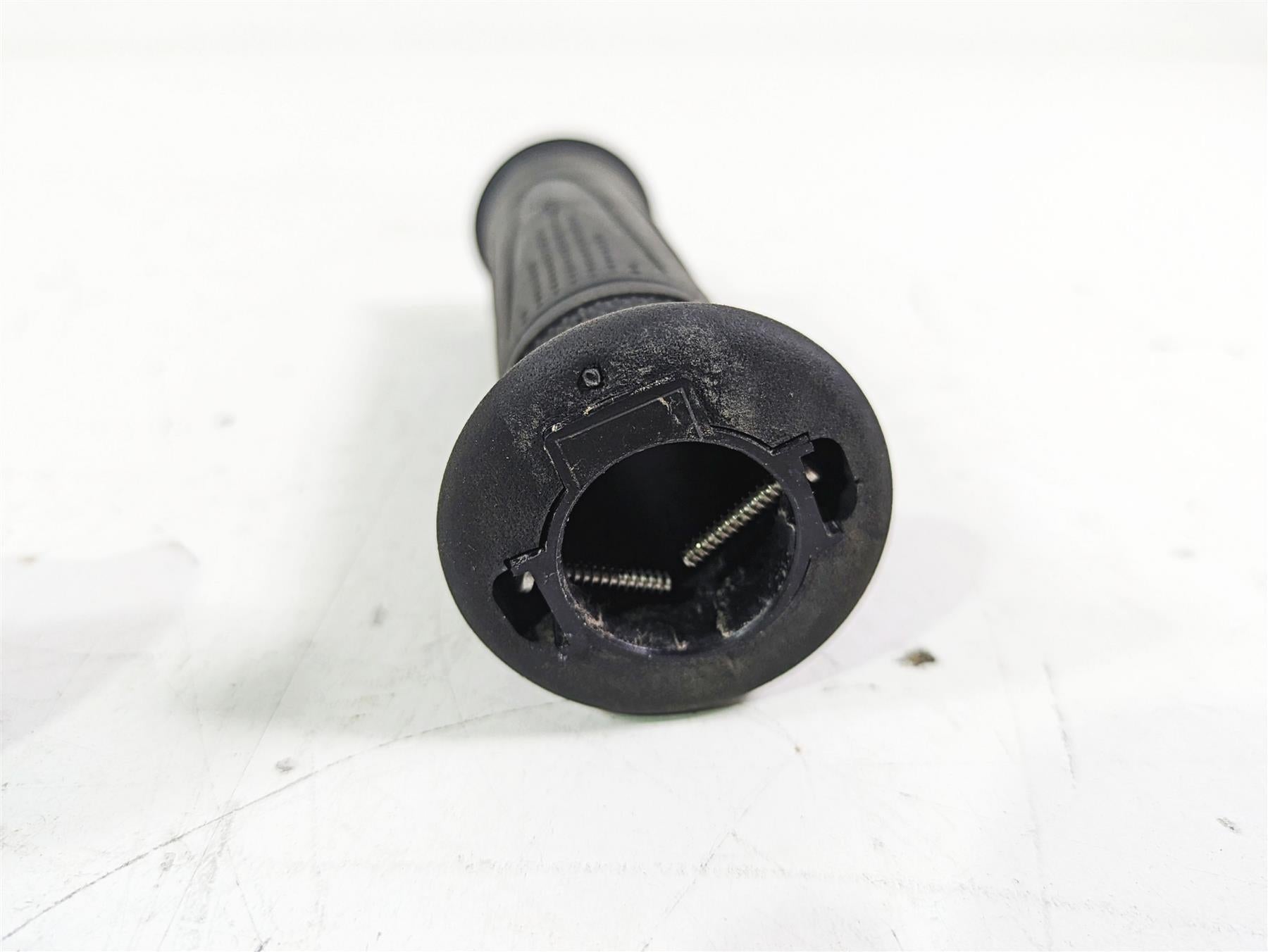 2023 Triumph Street Triple 765 RS Fly By Wire Throttle Grip Sensor T2042226 {{ shop.shopifyCountryName }} - Mototech271