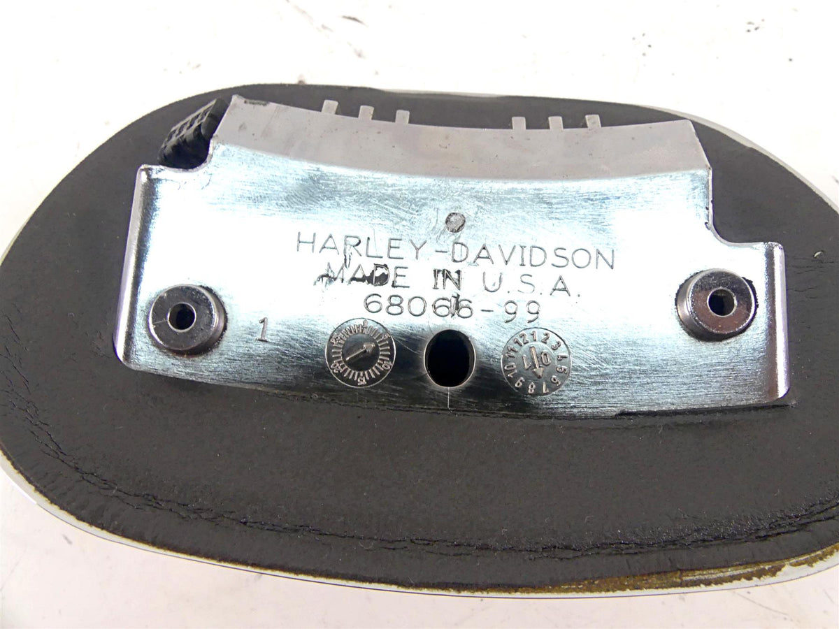 2002 Harley FLSTCI Softail Heritage Complete Taillight Tail Light Lens 68140-04 {{ shop.shopifyCountryName }} - Mototech271