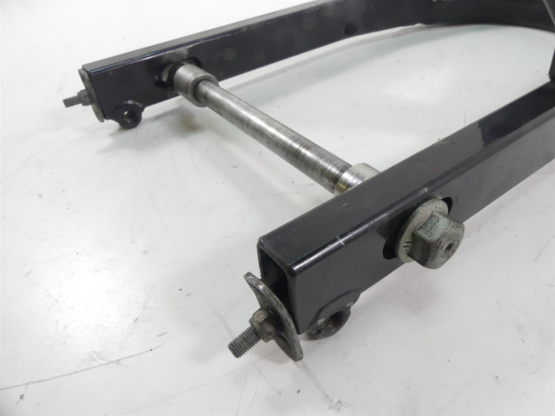 1989 Harley Touring FLTC Tour Glide Swingarm Swing Arm + Axle - Read 47544-85B {{ shop.shopifyCountryName }} - Mototech271