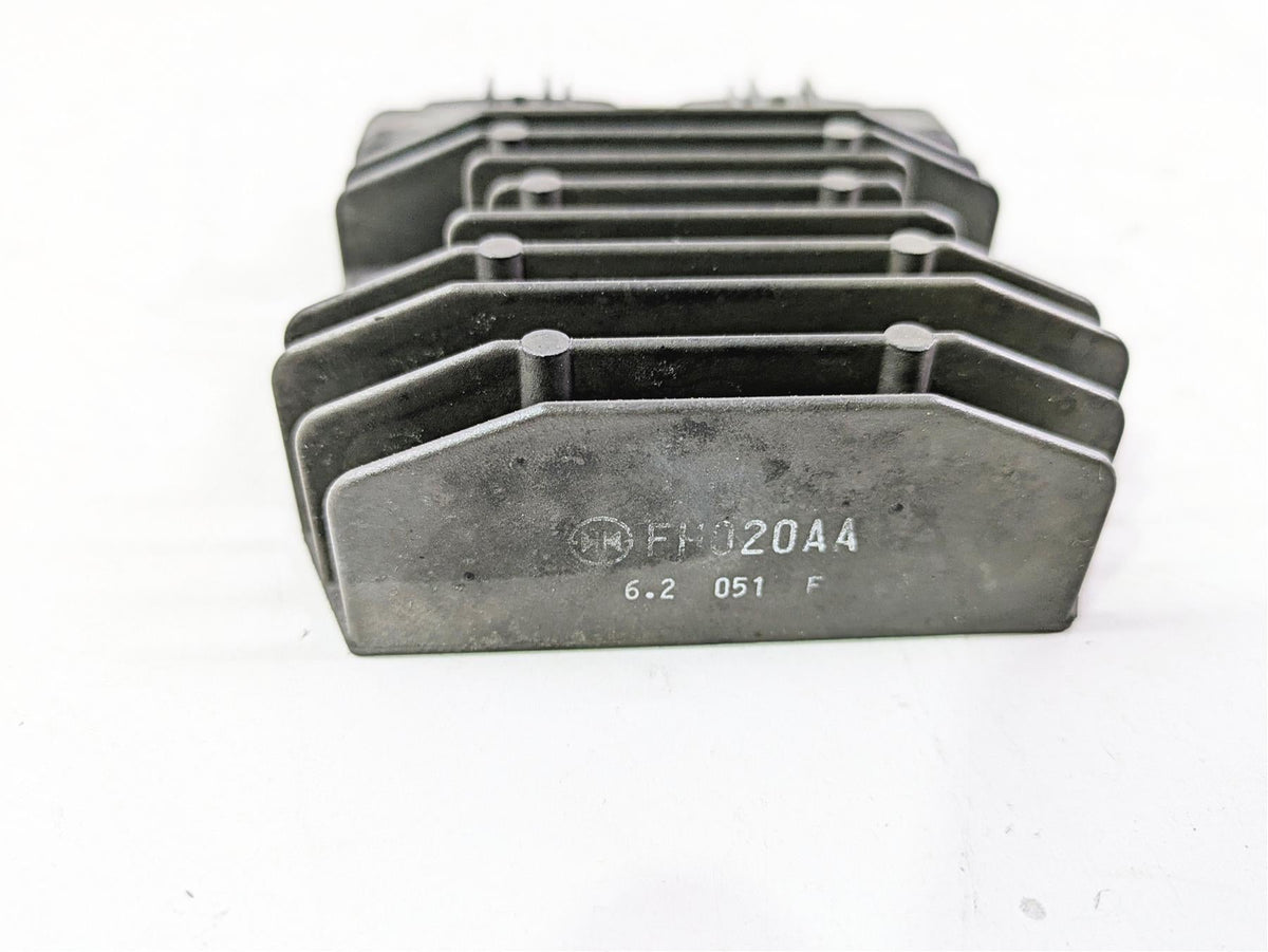 2016 BMW R1200RS K54 Rectifier Voltage Regulator FH020AA 12318523367 {{ shop.shopifyCountryName }} - Mototech271