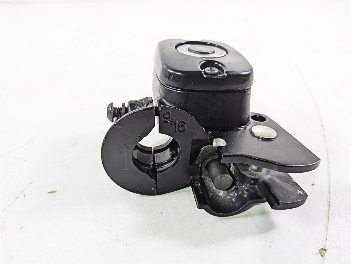 2009 Harley FXCWC Softail Rocker Front 9/16" Brake Master Cylinder 45064-08 {{ shop.shopifyCountryName }} - Mototech271