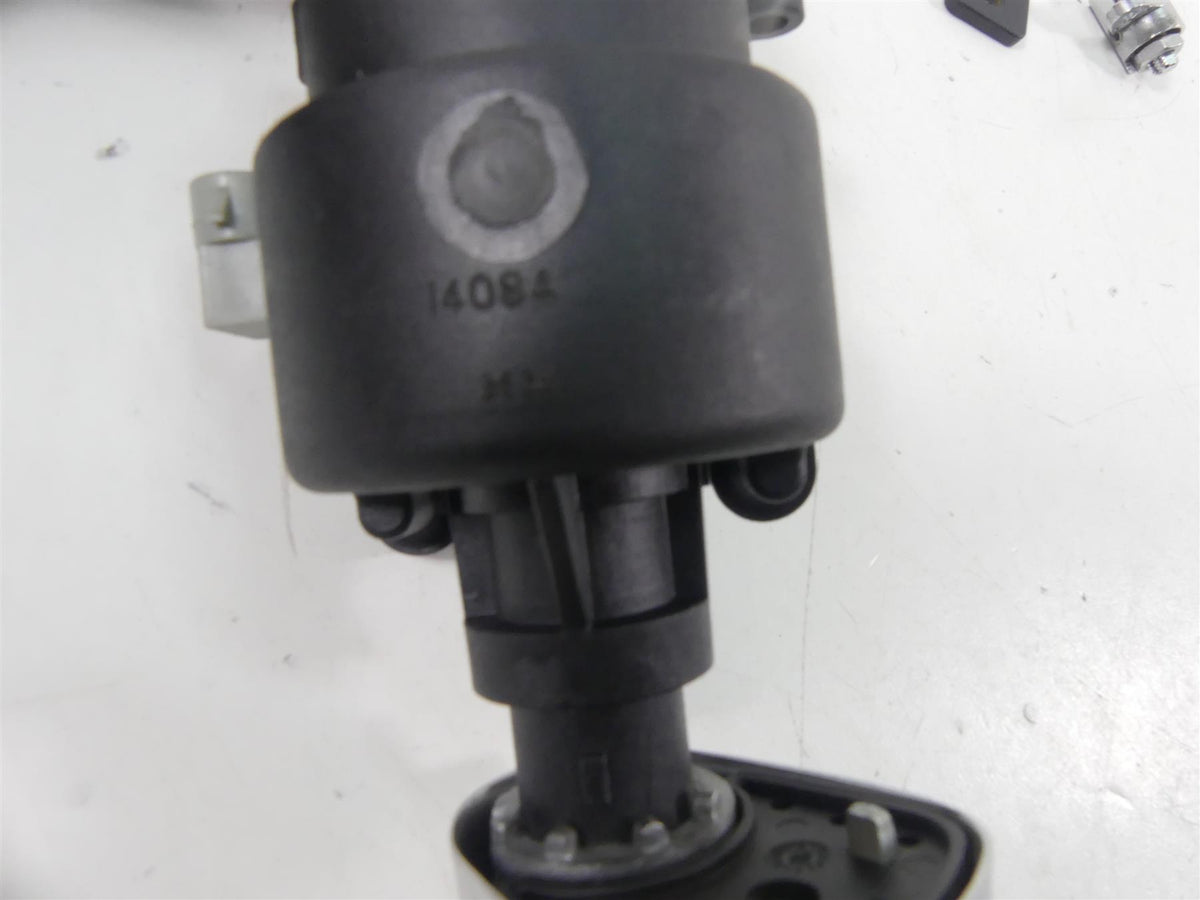2014 Harley Touring FLHX Street Glide Ignition Switch Key Lock Set 71400012 {{ shop.shopifyCountryName }} - Mototech271