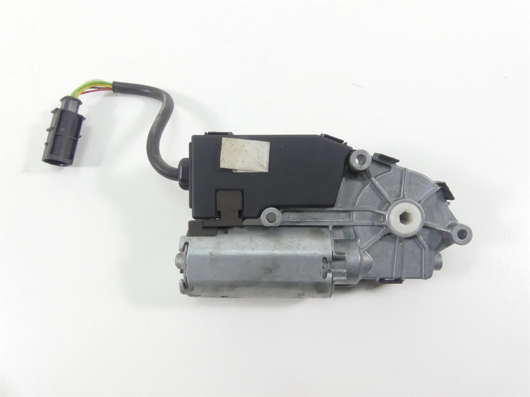 2014 BMW K1600 GTL K48 Nidec Windshield Adjuster Motor 46637724081 {{ shop.shopifyCountryName }} - Mototech271