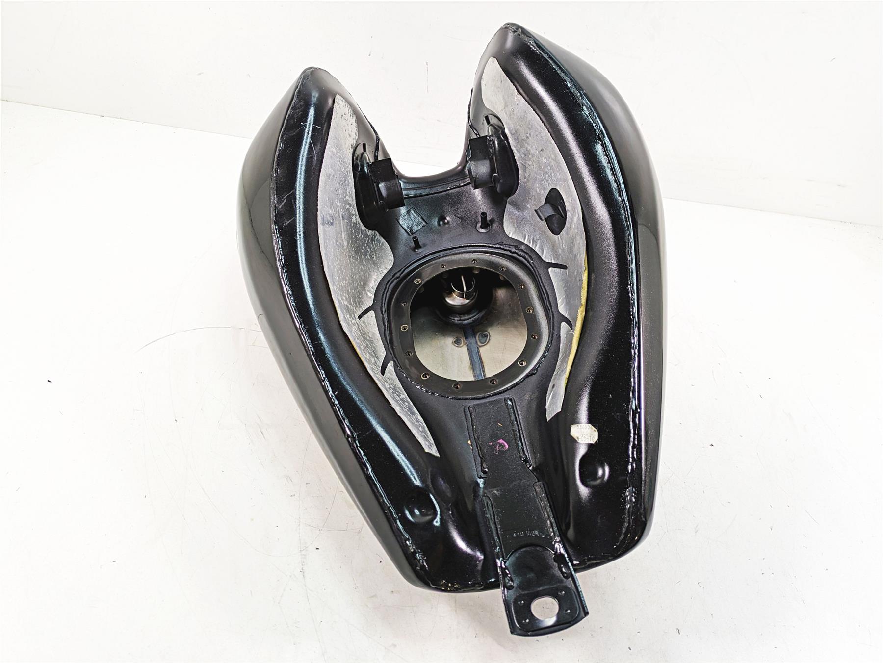 2011 Triumph America Fuel Gas Petrol Tank Reservoir - No Dents T2402232 {{ shop.shopifyCountryName }} - Mototech271
