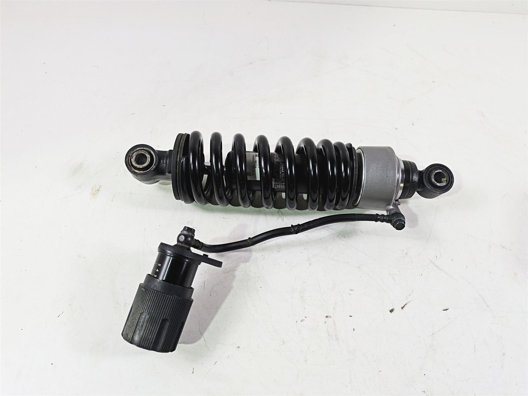 2018 Harley FXBR Softail Breakout Straight Adjustable Rear Shock Damper 54000112 {{ shop.shopifyCountryName }} - Mototech271